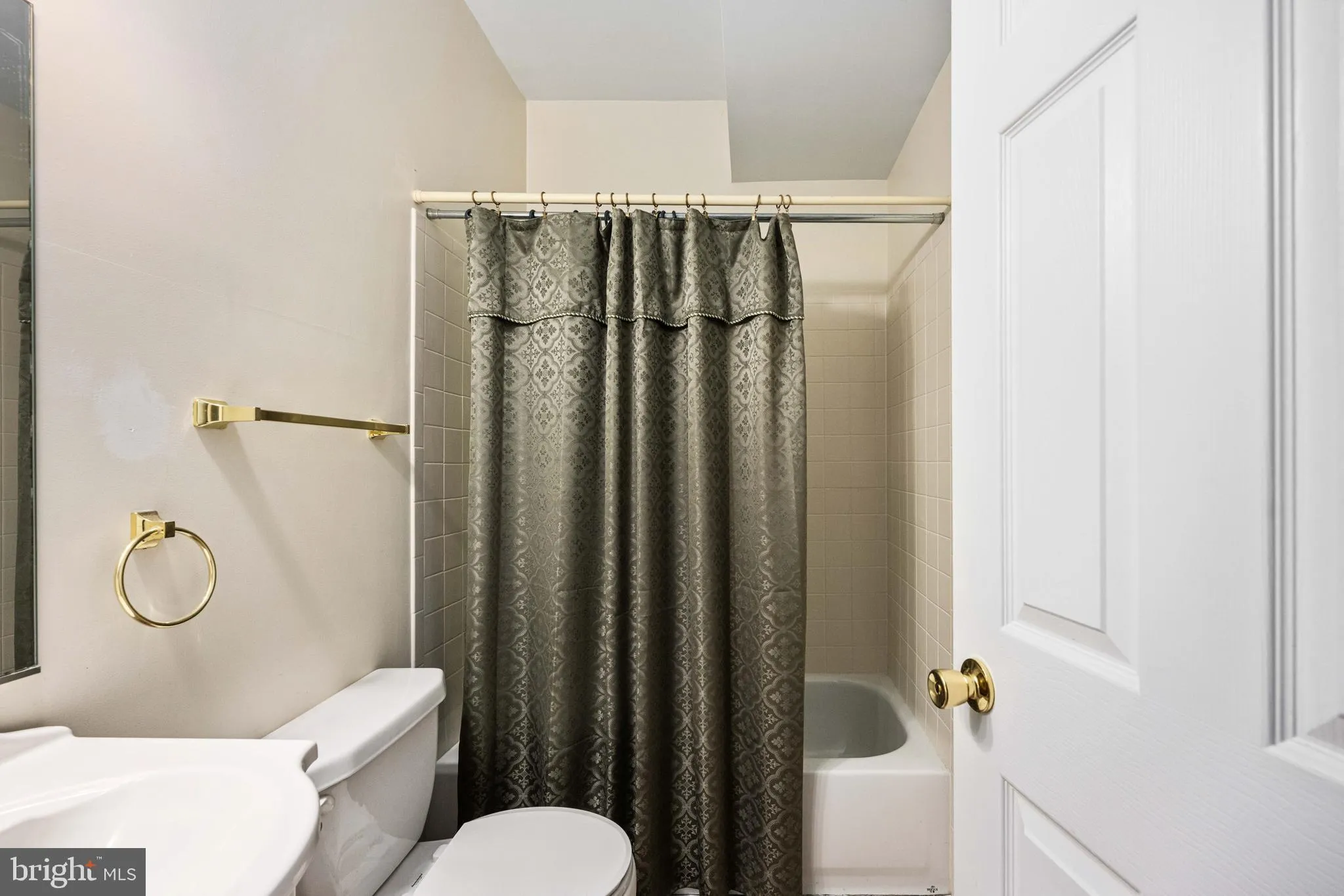 Fredericksburg, Virginia 22407, United States, 4 Bedrooms Bedrooms, ,4 BathroomsBathrooms,Residential,Active,131665