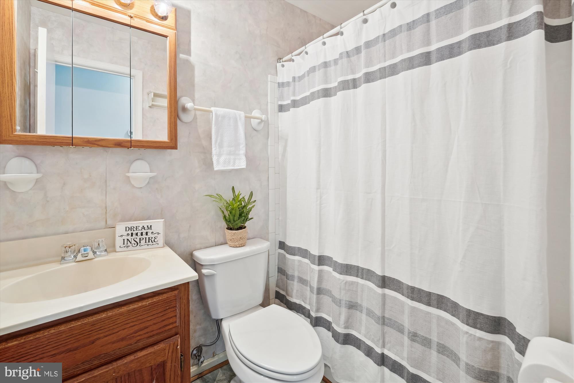 FOX RUN ESTATES - Residential