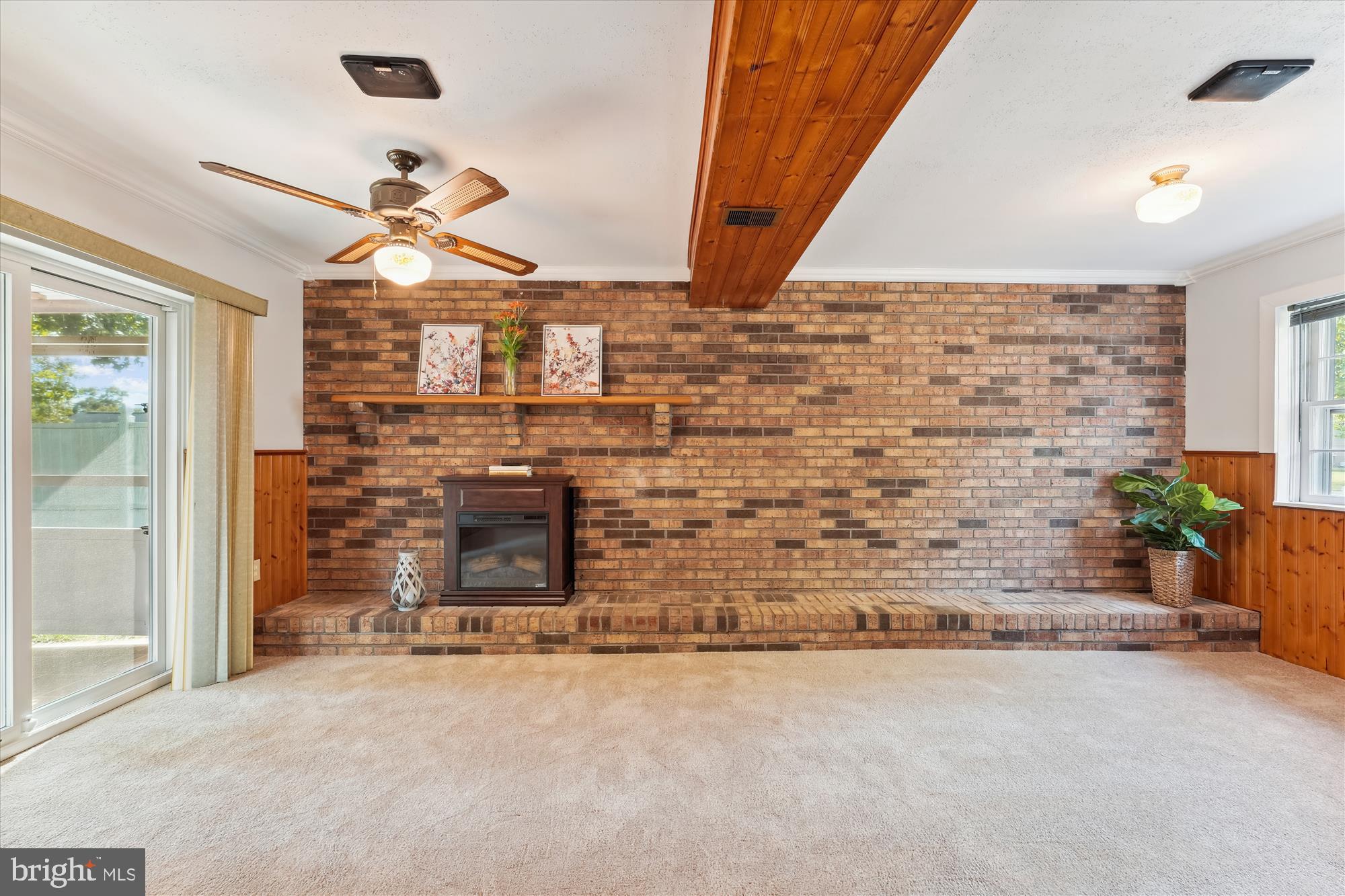 FOX RUN ESTATES - Residential