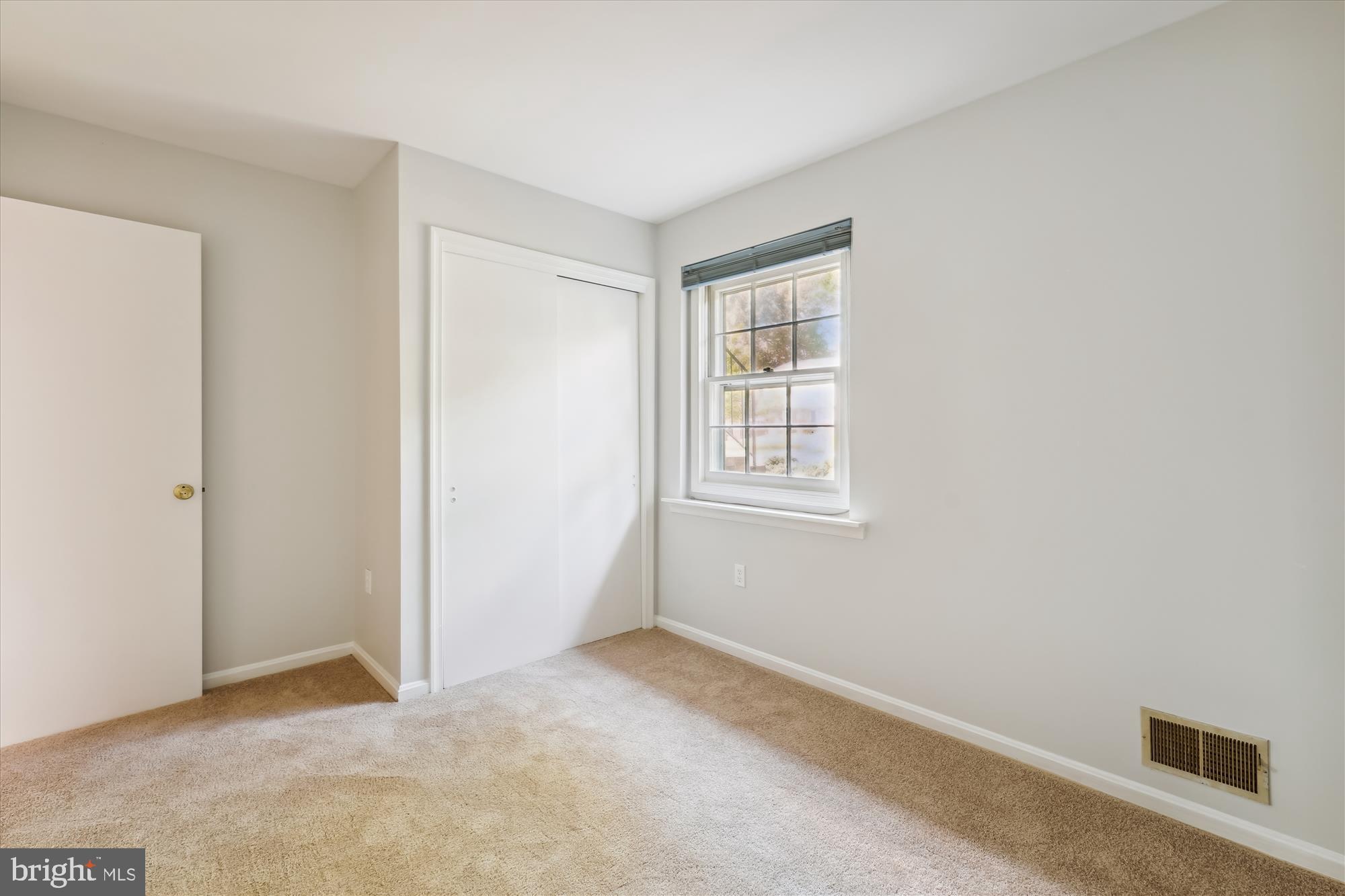 FOX RUN ESTATES - Residential