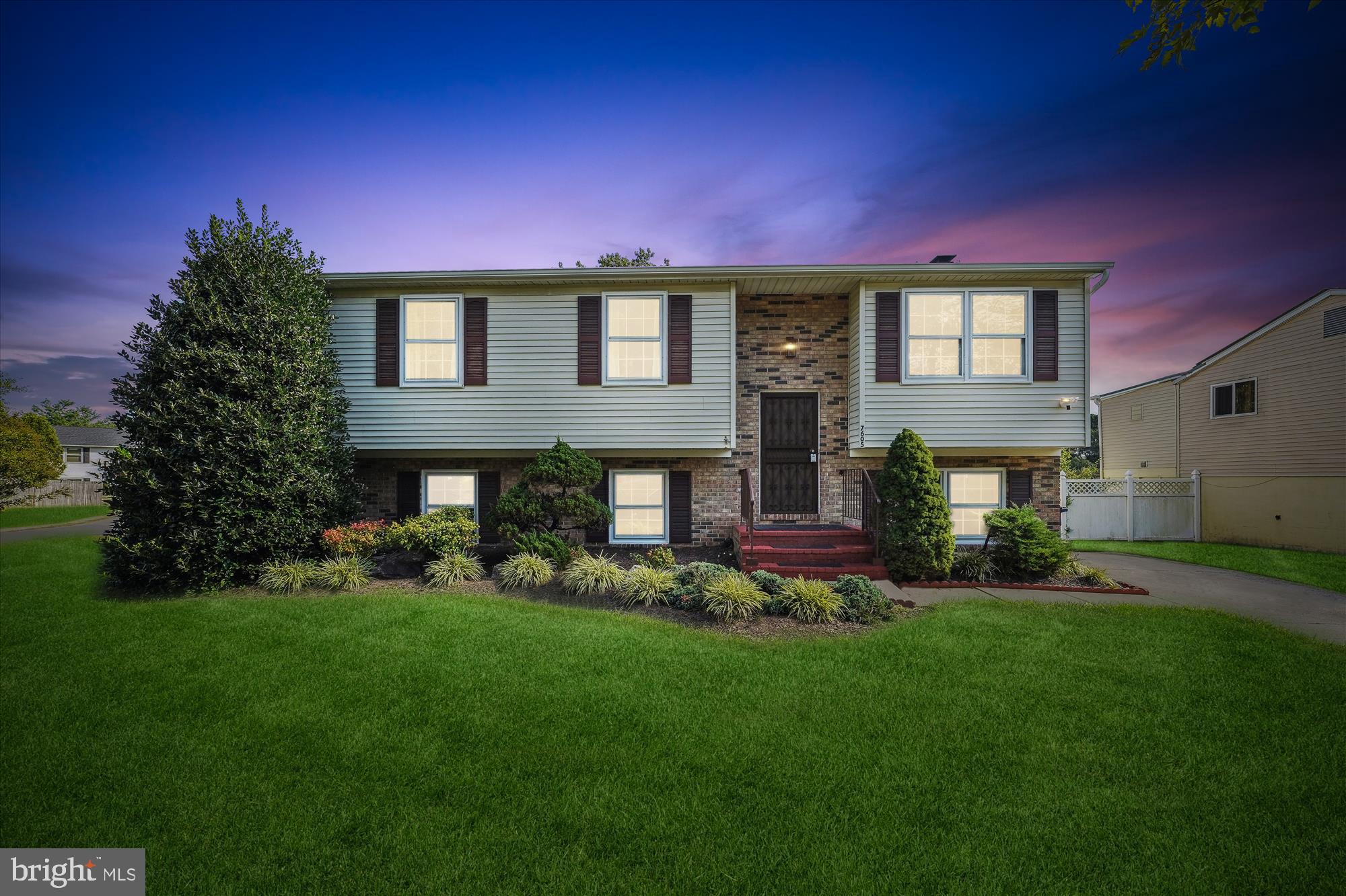 FOX RUN ESTATES - Residential