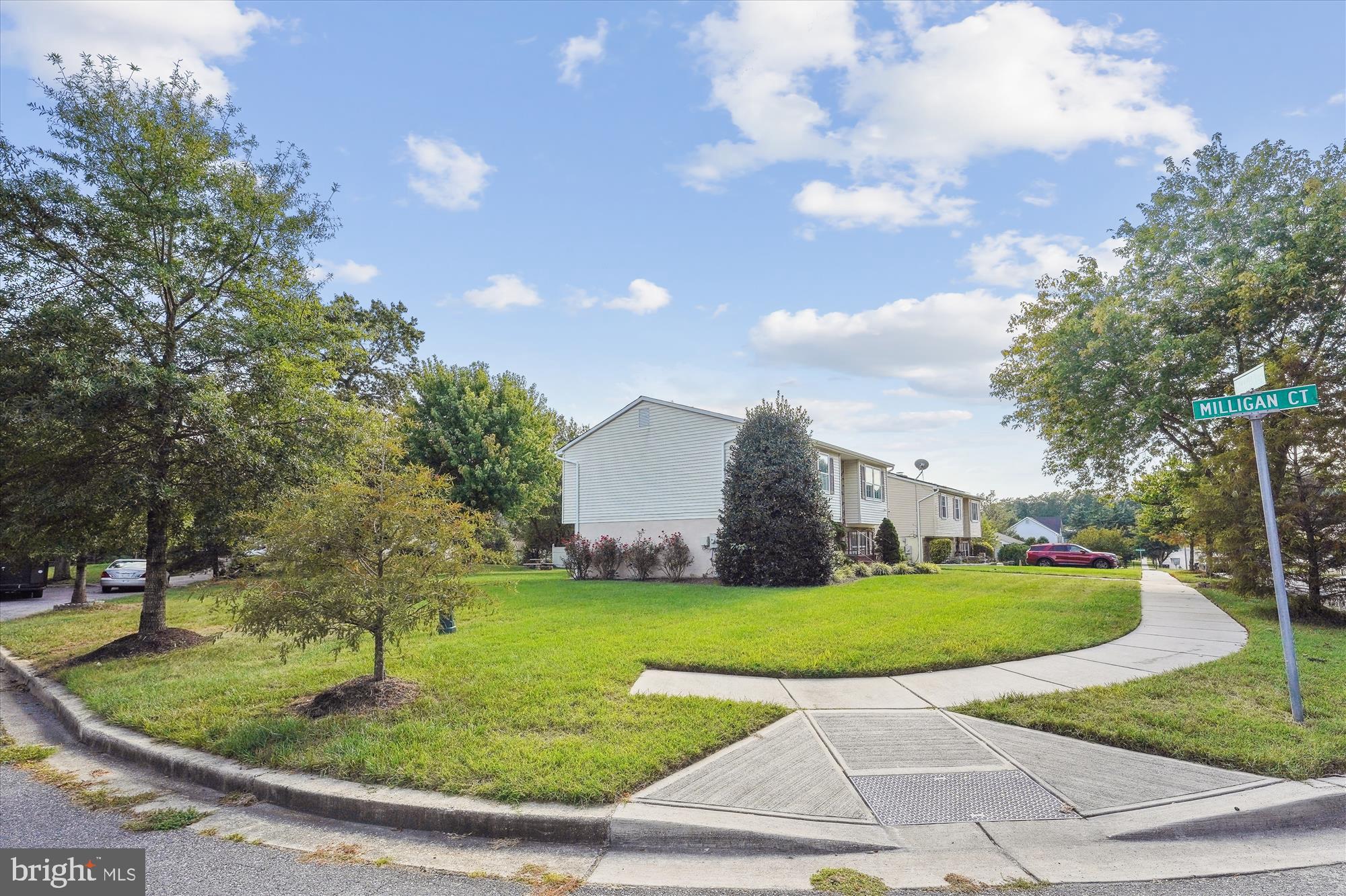 FOX RUN ESTATES - Residential