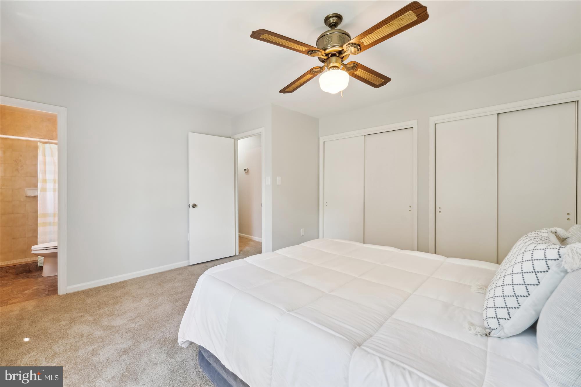 FOX RUN ESTATES - Residential