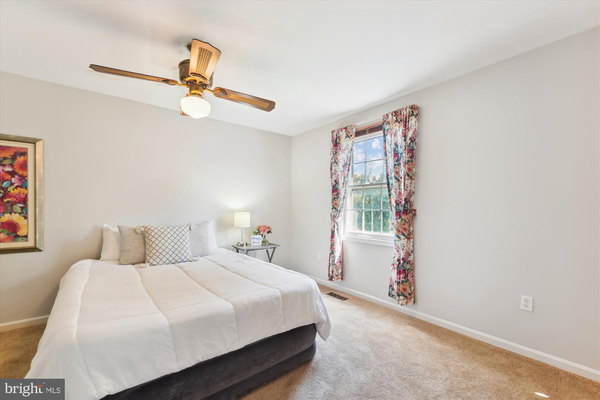 FOX RUN ESTATES - Residential