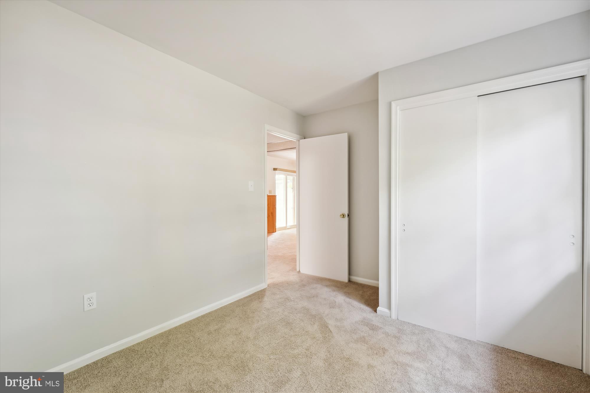 FOX RUN ESTATES - Residential