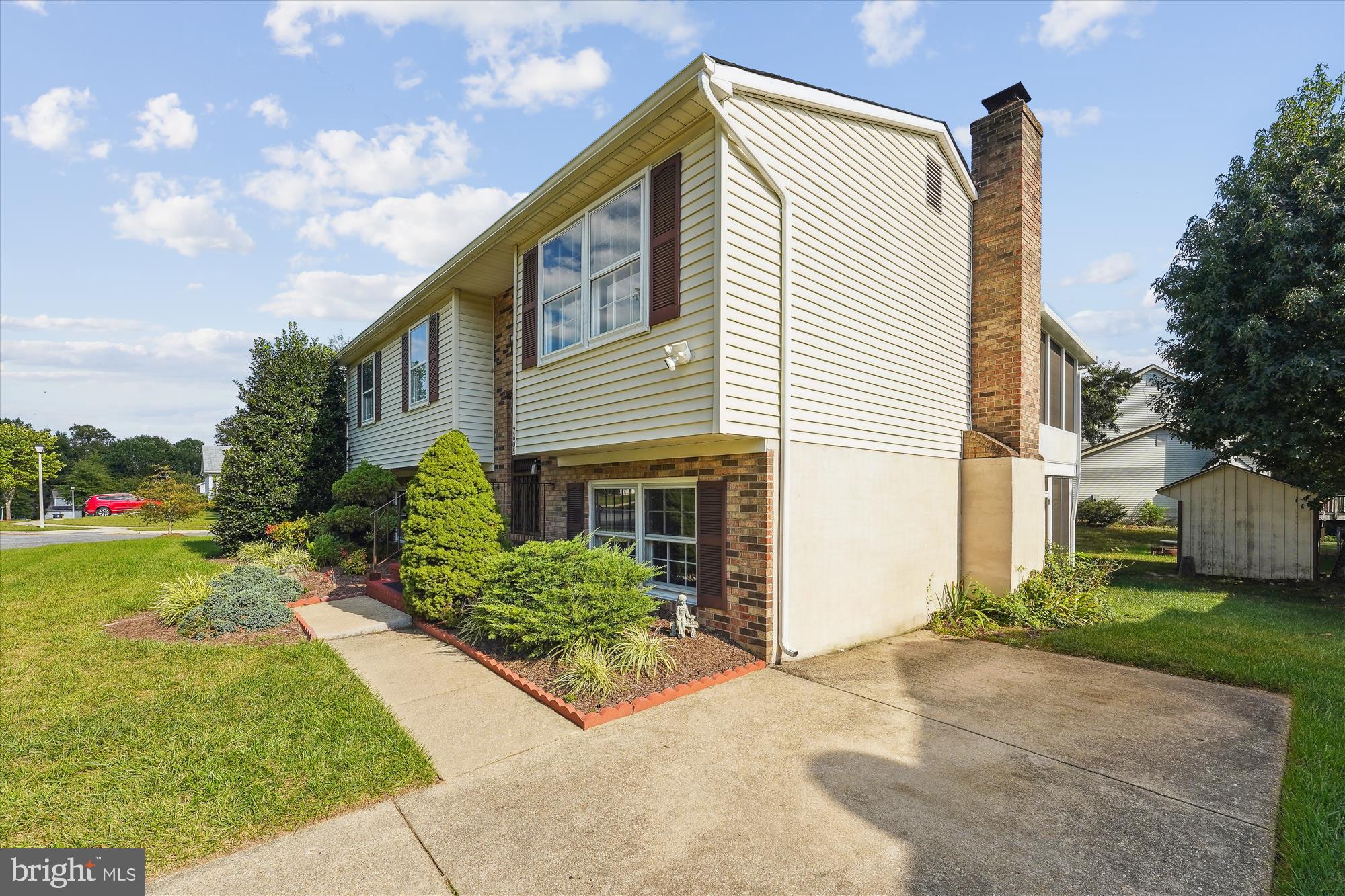 FOX RUN ESTATES - Residential