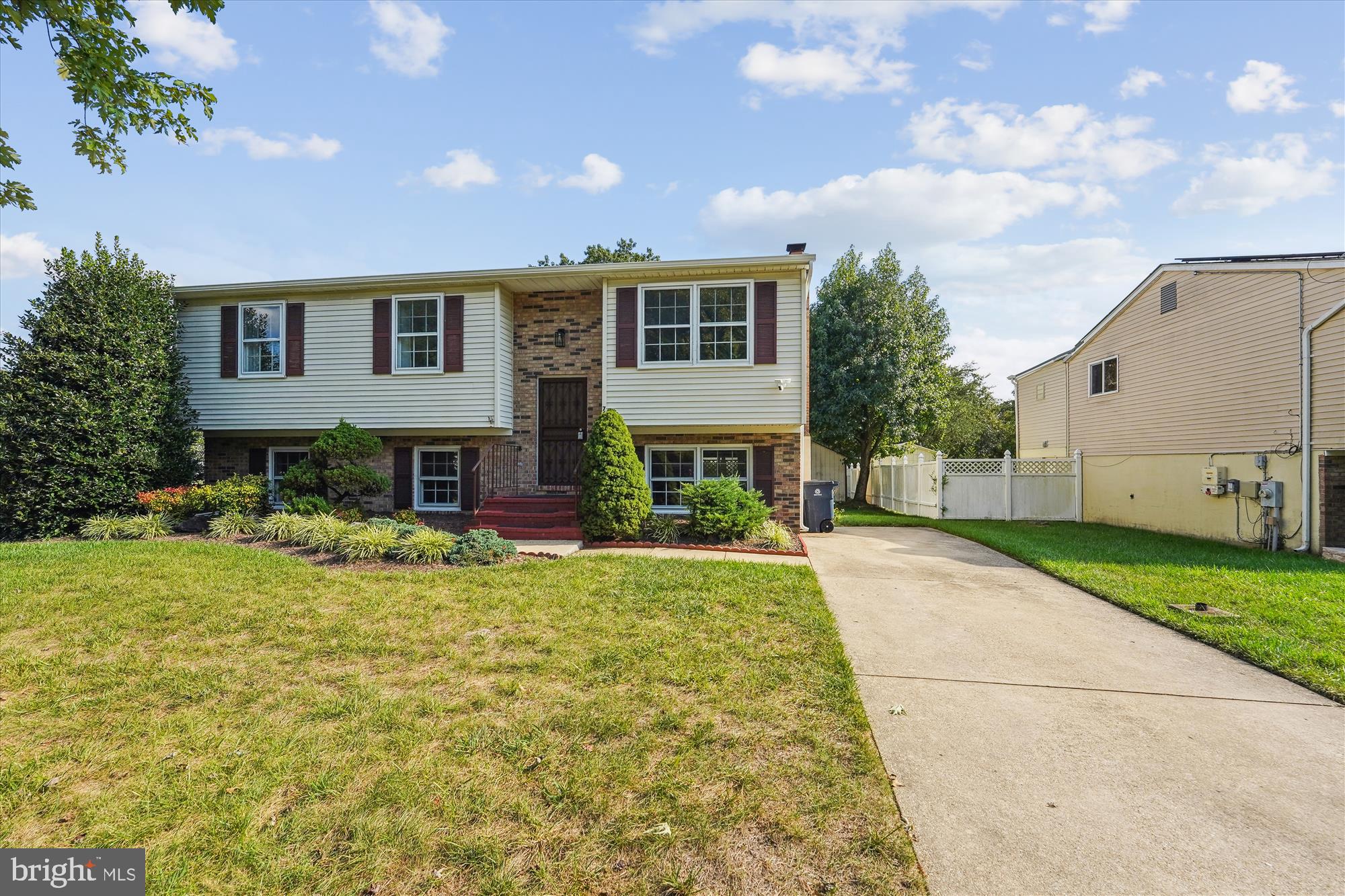 FOX RUN ESTATES - Residential