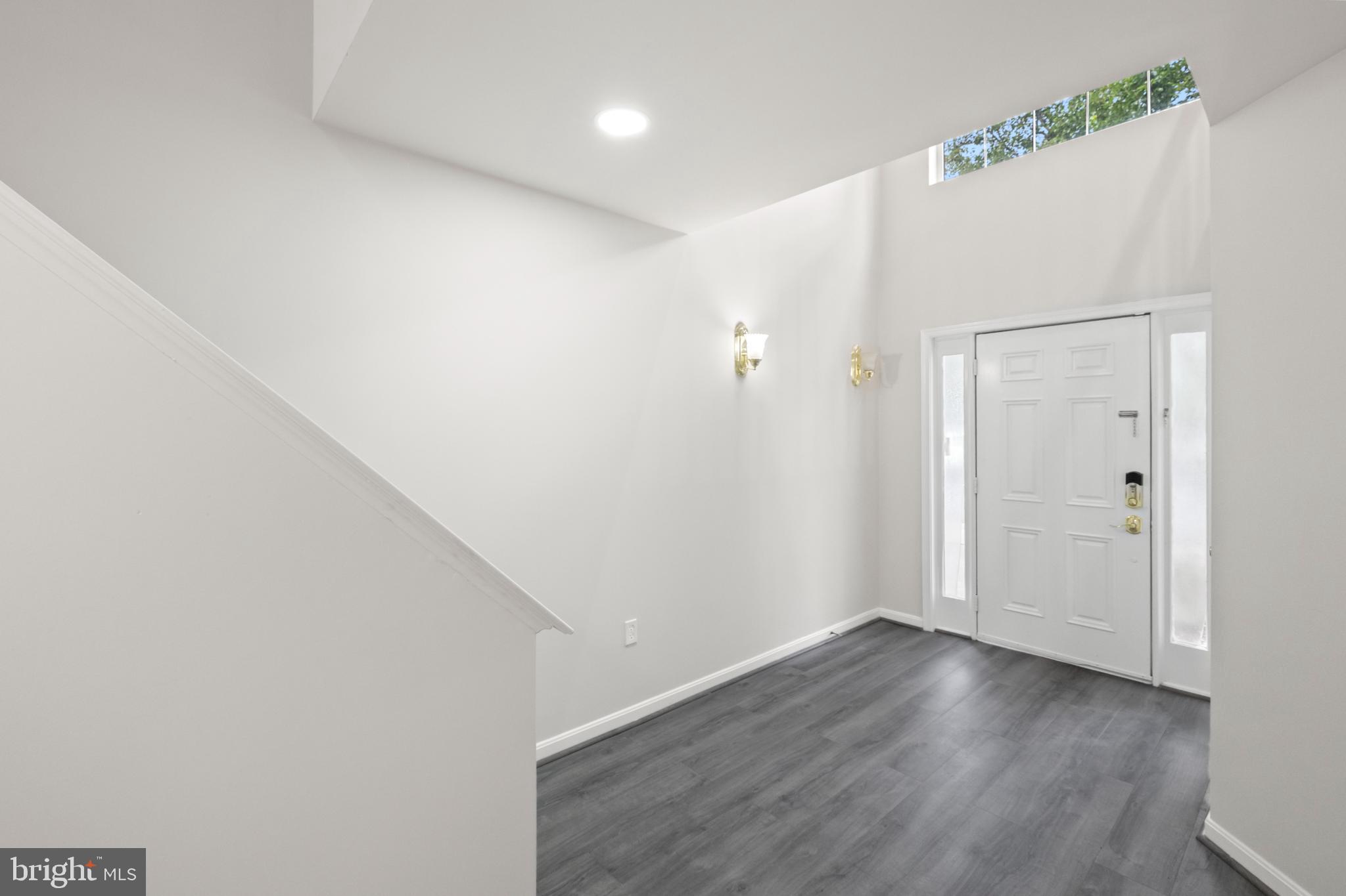 MCNAIR FARMS LANDBAY - Residential Lease