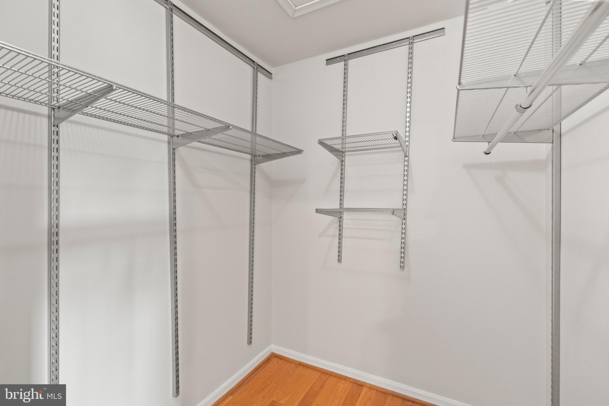 MCNAIR FARMS LANDBAY - Residential Lease