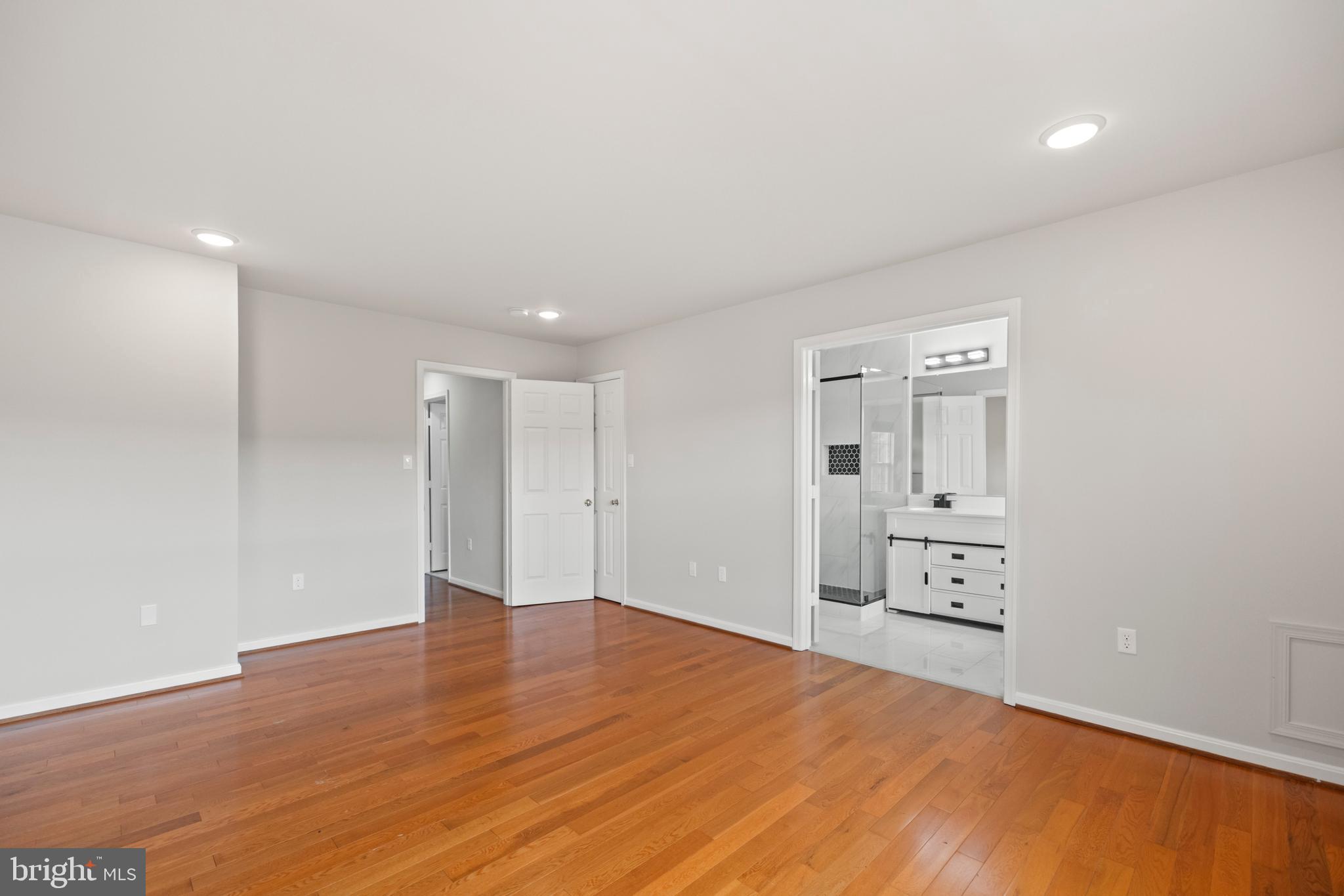 MCNAIR FARMS LANDBAY - Residential Lease