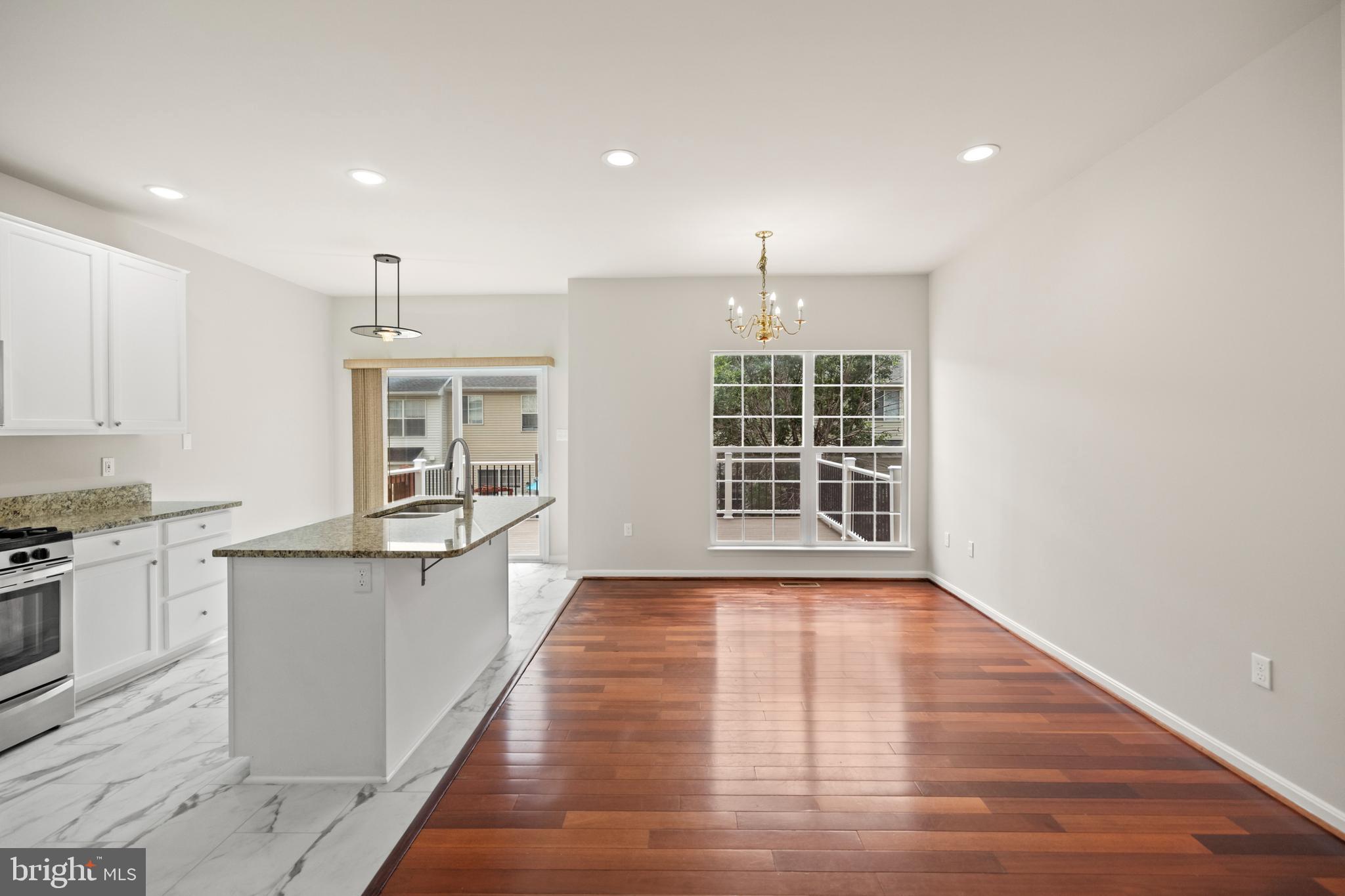 MCNAIR FARMS LANDBAY - Residential Lease