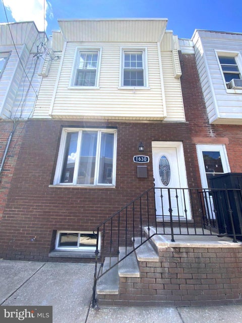 Townhouse For Sale - 1630 S 27th Street<br/> PHILADELPHIA, PA 19145