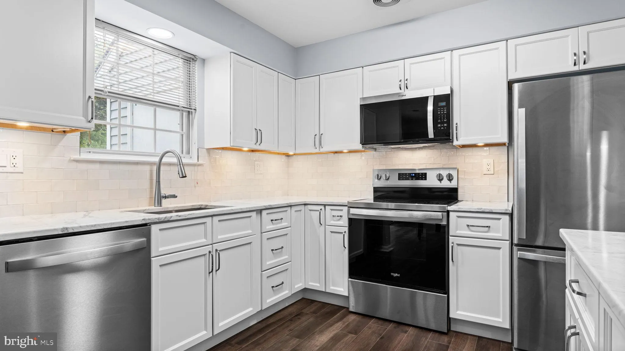 Newtown, Pennsylvania 18940, United States, 2 Bedrooms Bedrooms, ,3 BathroomsBathrooms,Residential,Pending,192517