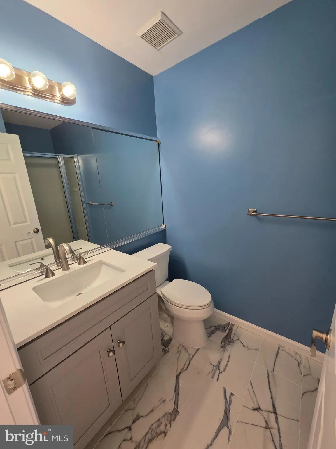 Newtown, Pennsylvania 18940, United States, 2 Bedrooms Bedrooms, ,3 BathroomsBathrooms,Residential,Pending,192517