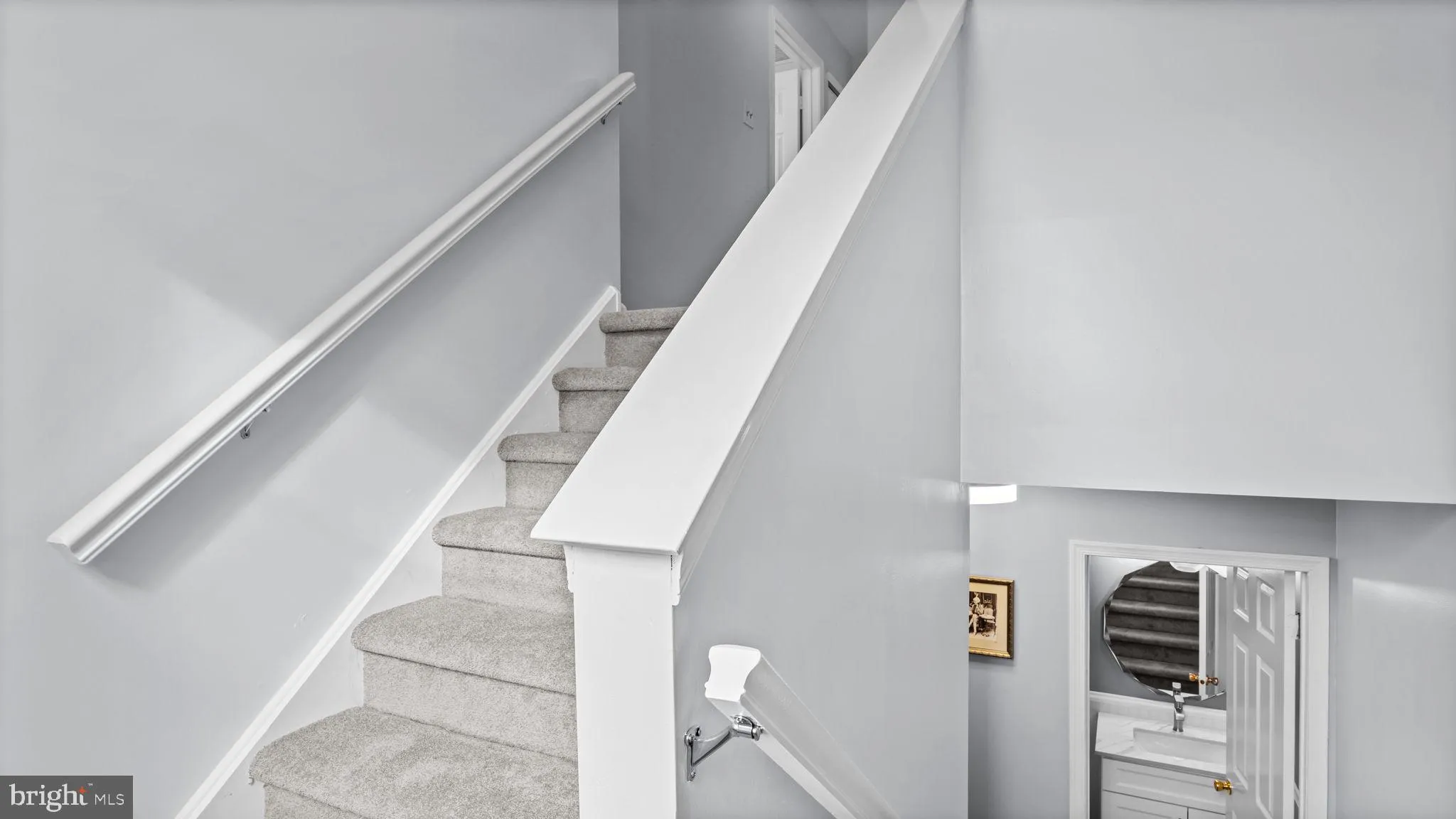 Newtown, Pennsylvania 18940, United States, 2 Bedrooms Bedrooms, ,3 BathroomsBathrooms,Residential,Pending,192517