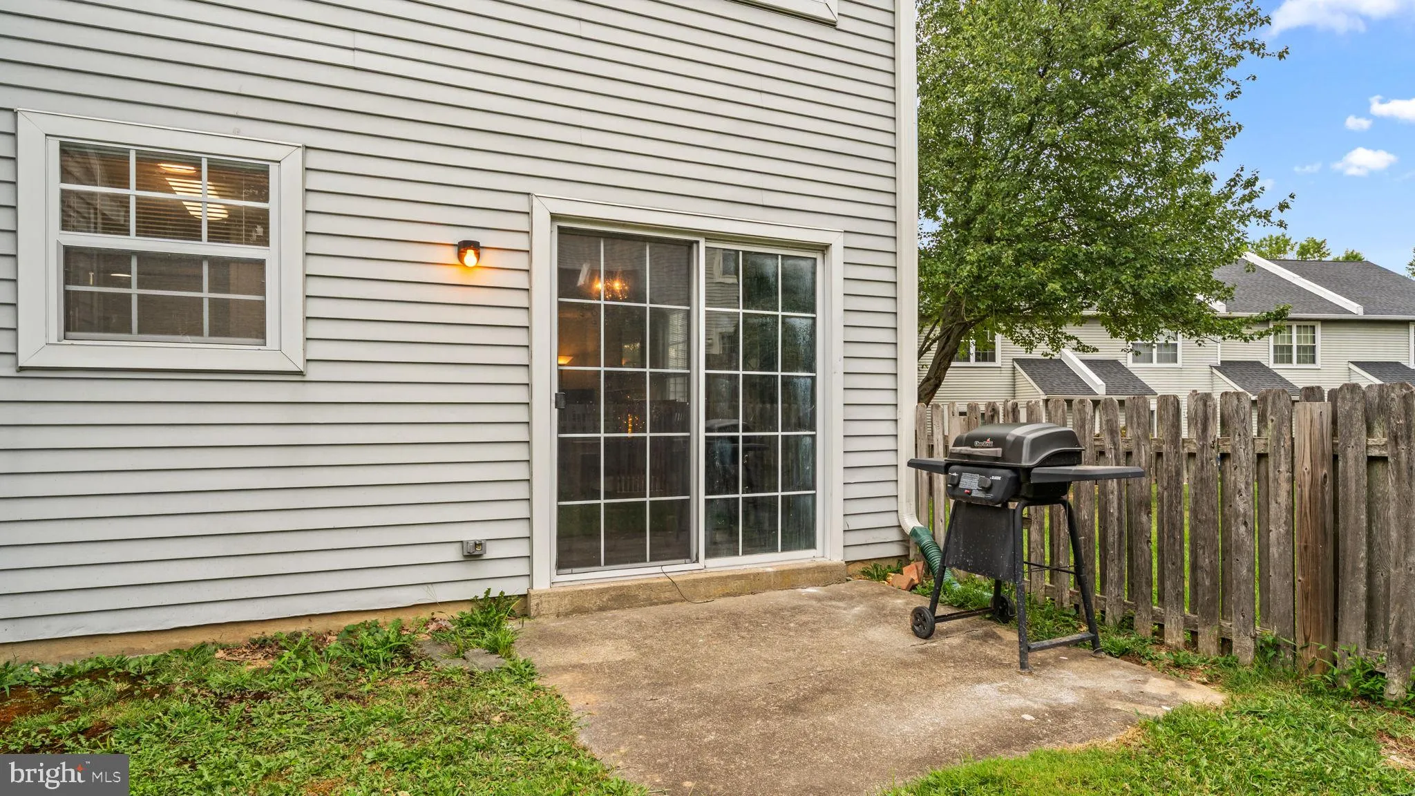 Newtown, Pennsylvania 18940, United States, 2 Bedrooms Bedrooms, ,3 BathroomsBathrooms,Residential,Pending,192517