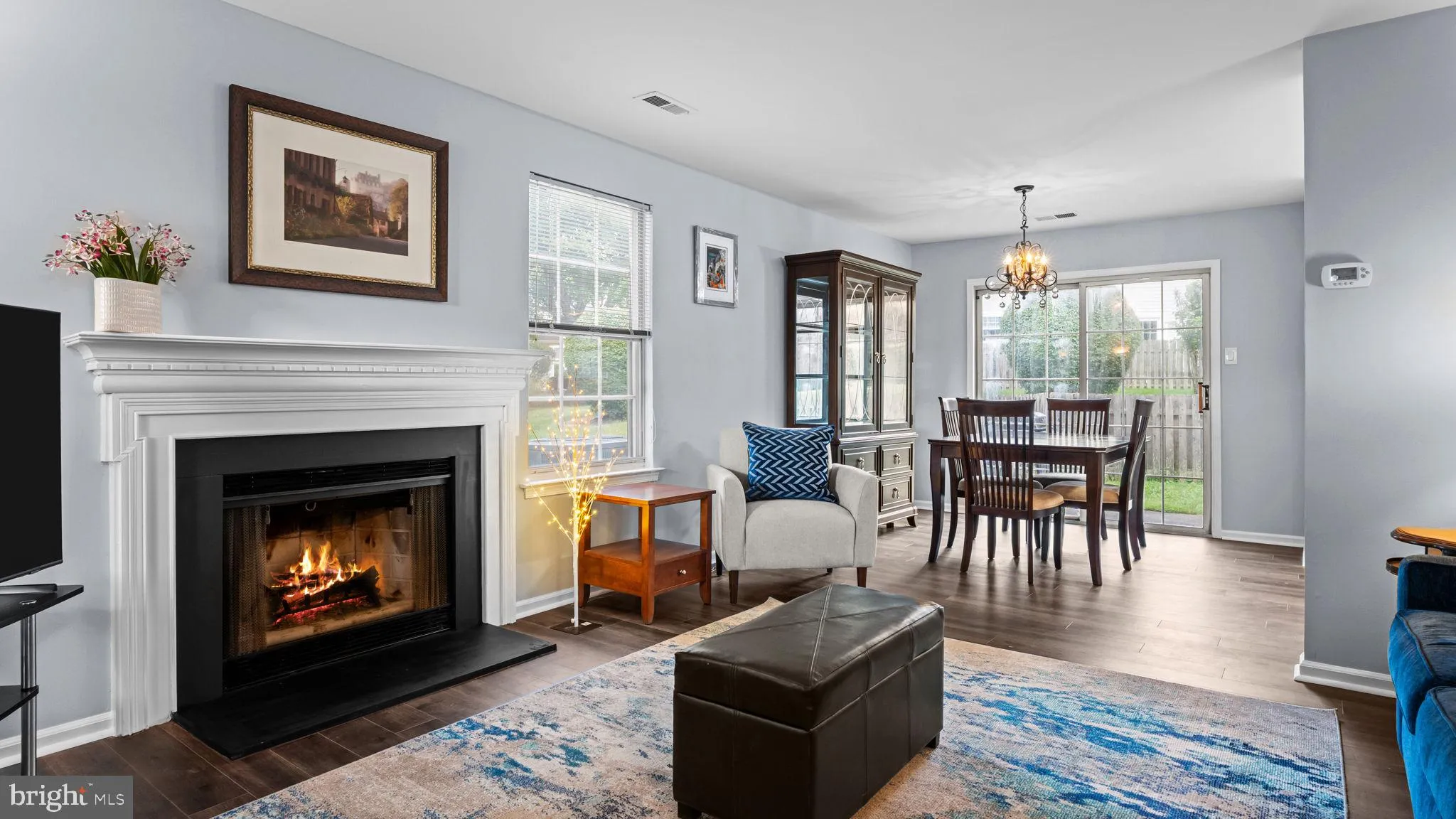 Newtown, Pennsylvania 18940, United States, 2 Bedrooms Bedrooms, ,3 BathroomsBathrooms,Residential,Pending,192517