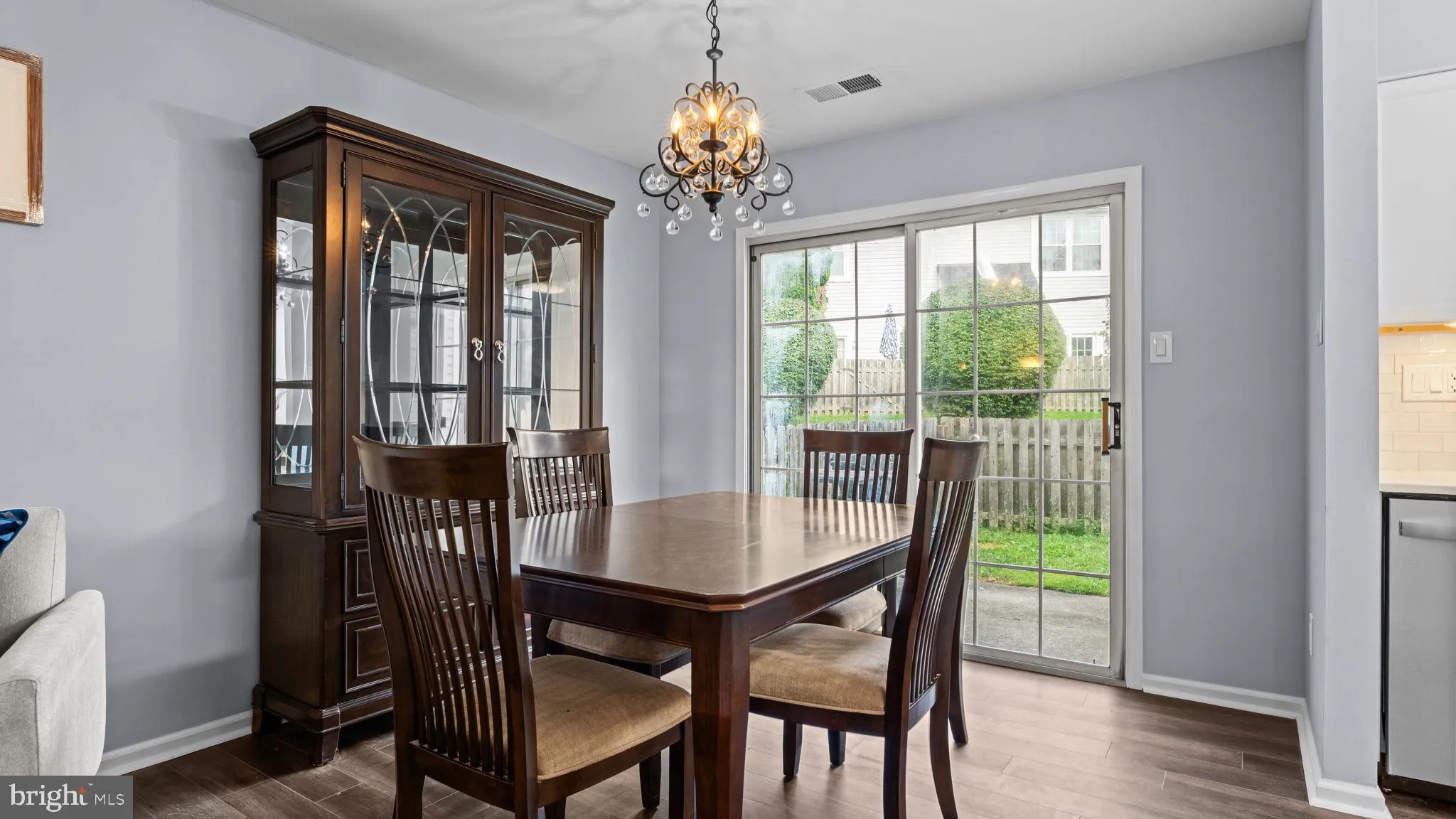 Newtown, Pennsylvania 18940, United States, 2 Bedrooms Bedrooms, ,3 BathroomsBathrooms,Residential,Pending,192517