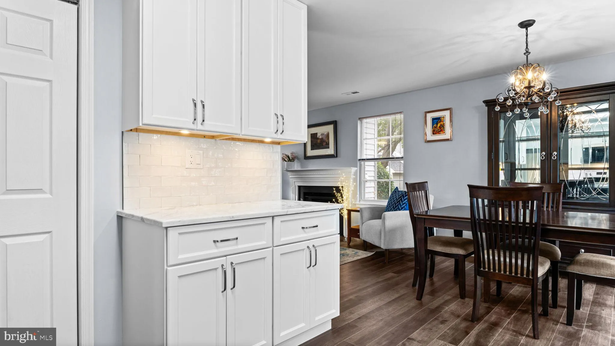 Newtown, Pennsylvania 18940, United States, 2 Bedrooms Bedrooms, ,3 BathroomsBathrooms,Residential,Pending,192517