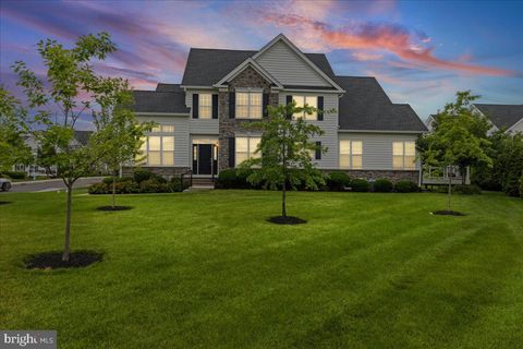 Townhouse For Sale - 1733 Locust Drive<br/> YARDLEY, PA 19067