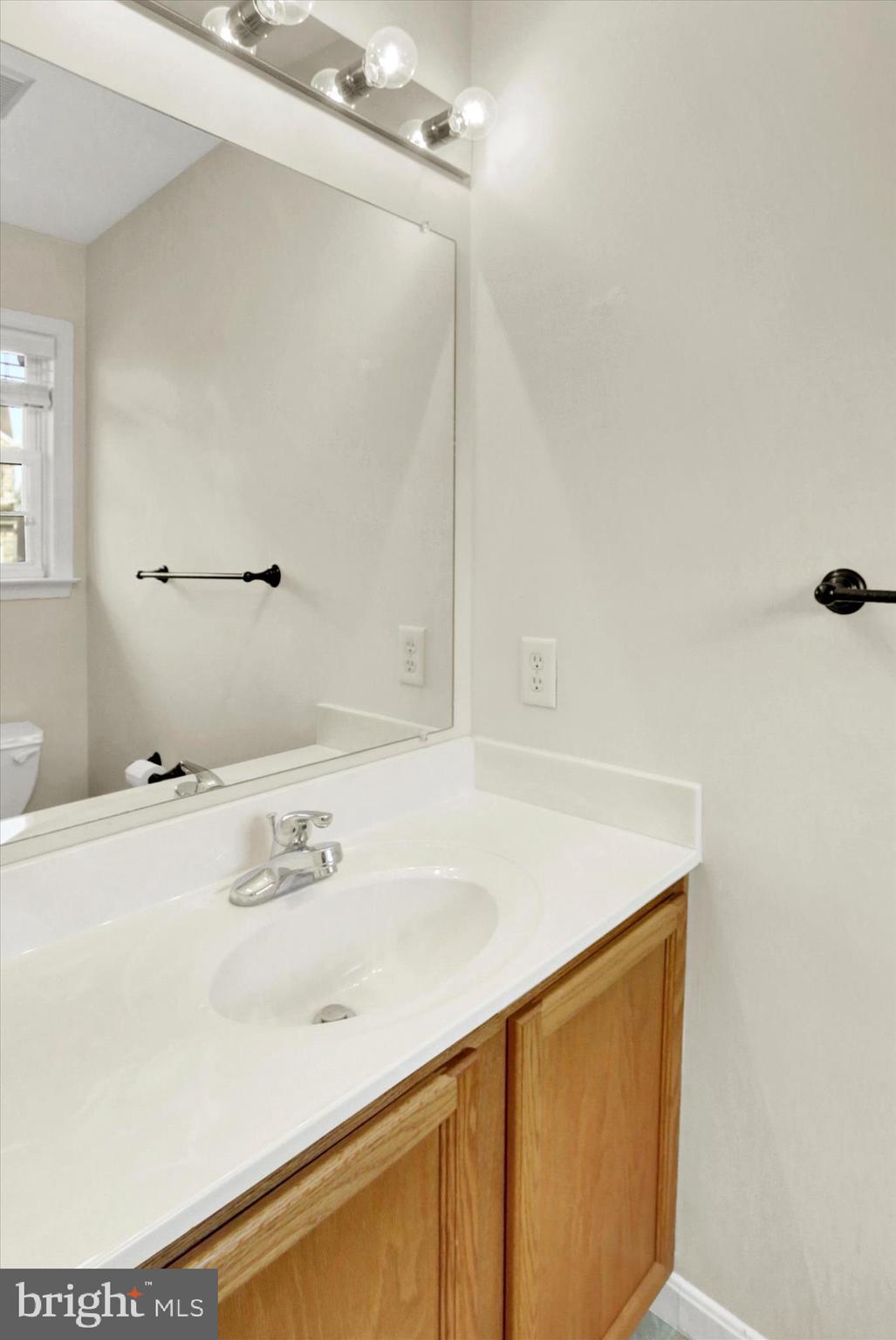 4 FARGREEN COURT 1B