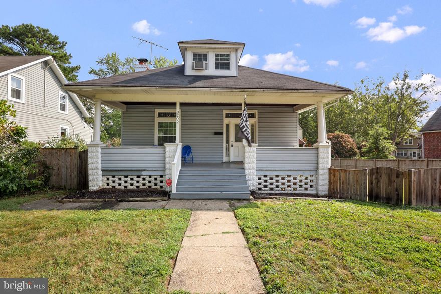 Gorgeous Renovation on Huge Lot ! This lovely 5 bedroom/ 4 full bathroom home features Beautiful Designer Tile in Kitchen and Baths, Granite Counters & Stainless Appliances. Dark Hardwood Flooring throughout Living Room, 2 Fireplaces, Tons of Living and Storage Space. Relax on your Front Porch or Rear Deck. Off Street parking.  Minutes from downtown. This will not last long, Schedule your showing today!