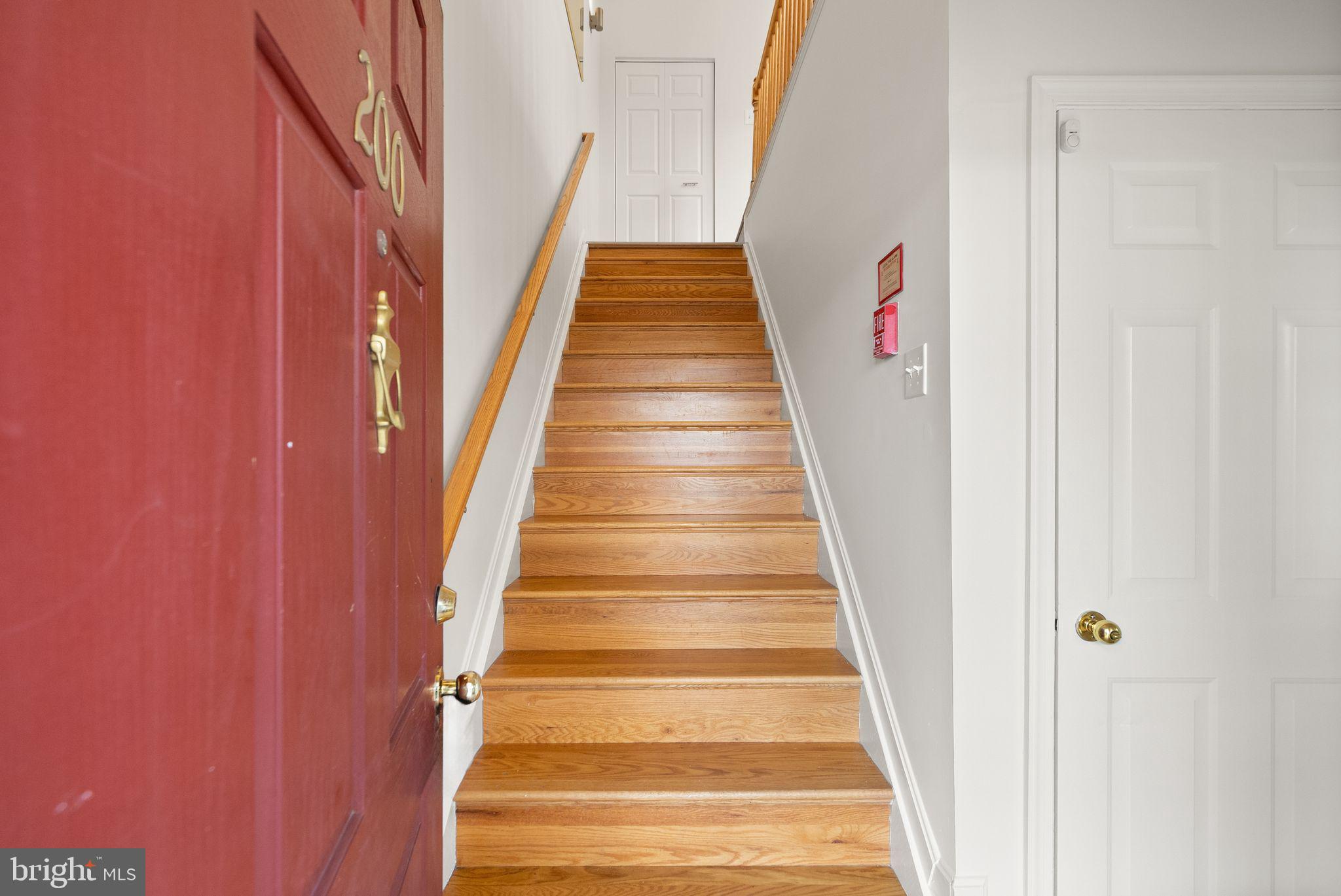 LAKESIDE AT SOUTH RIDING - Residential