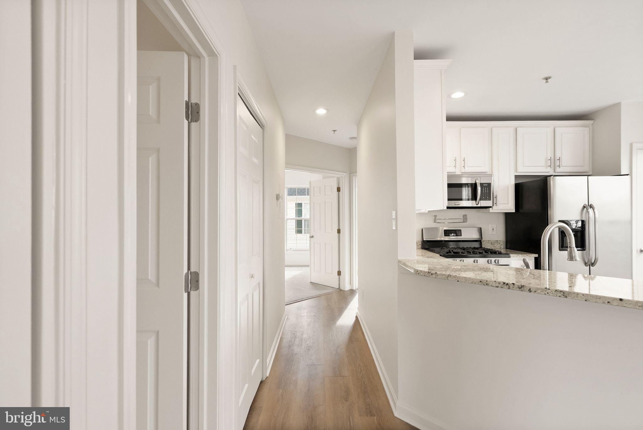 LAKESIDE AT SOUTH RIDING - Residential