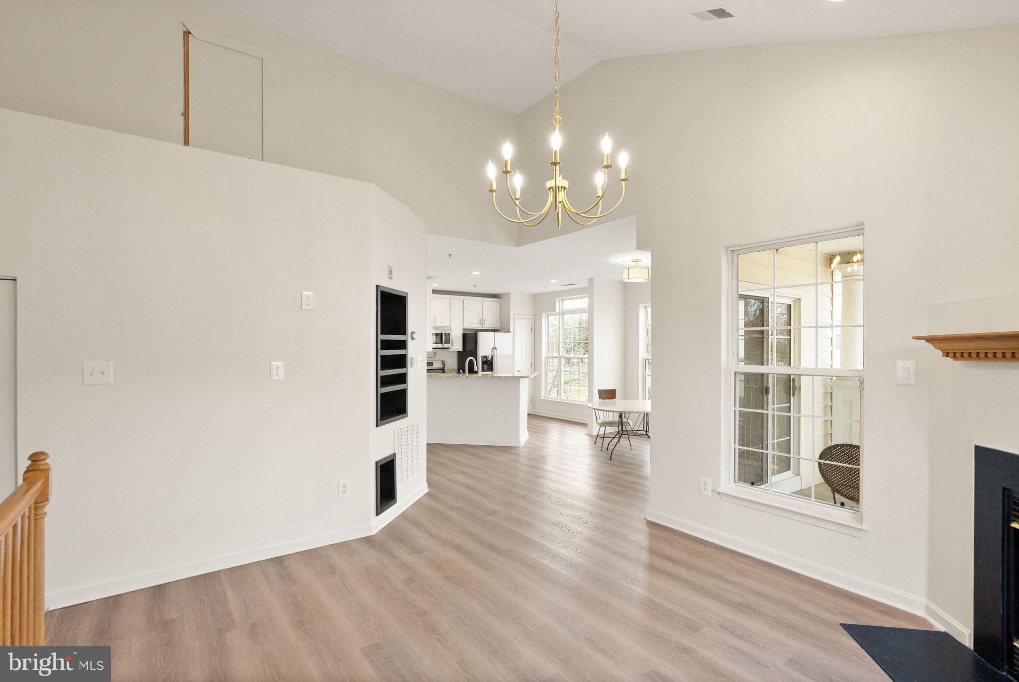 LAKESIDE AT SOUTH RIDING - Residential