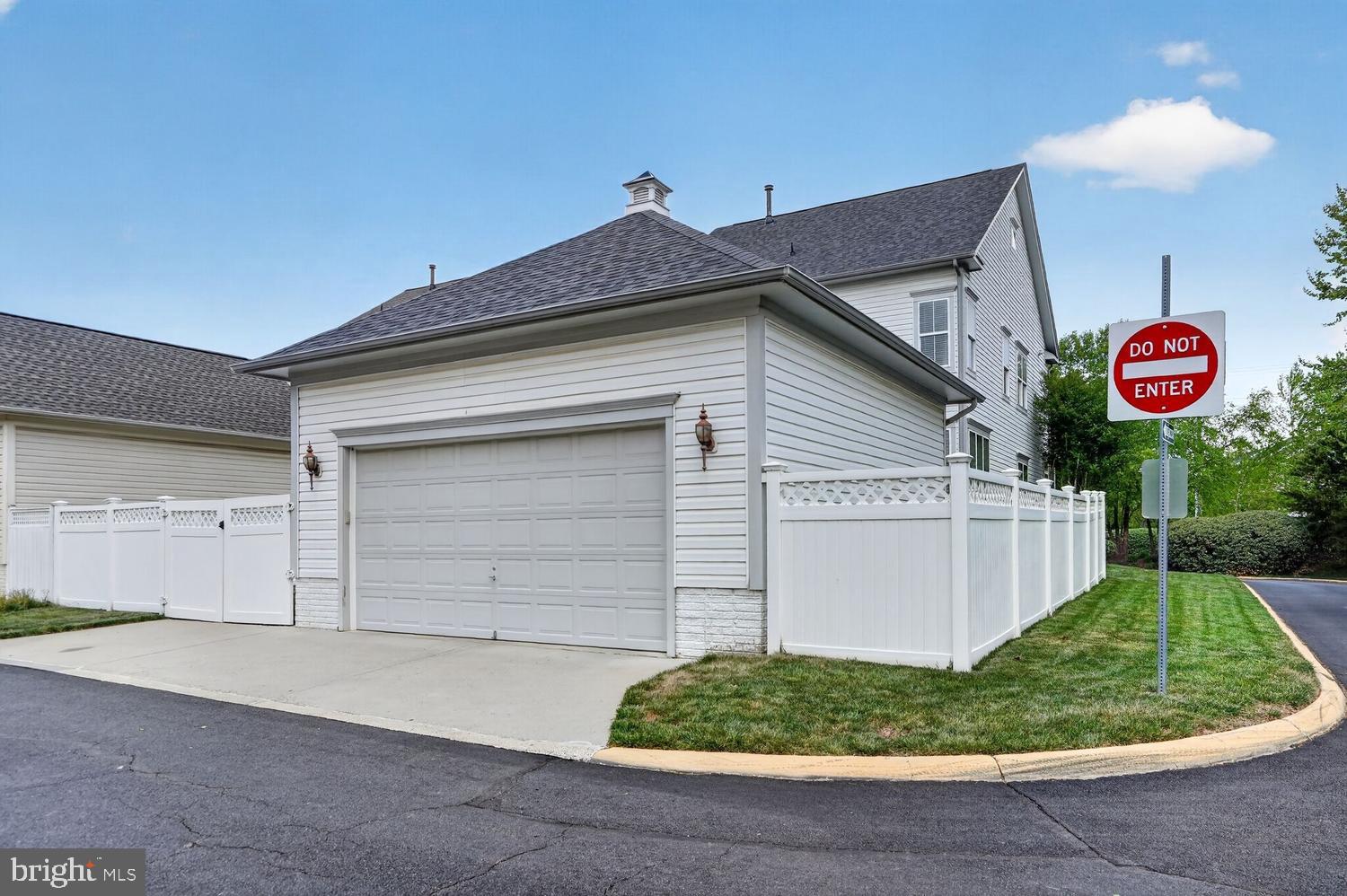 BRAMBLETON - Residential