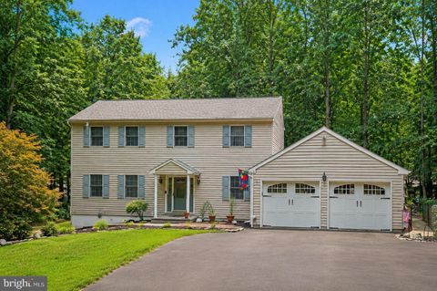 Homes For Sale - 124 Helm Way<br/> DOWNINGTOWN, PA 19335