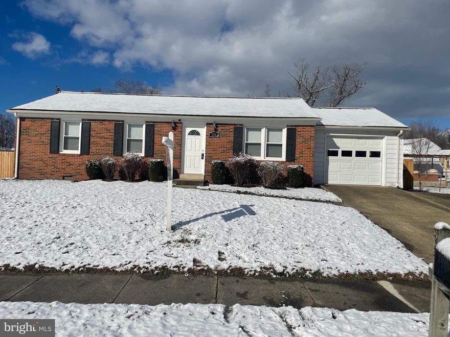 Welcome to this charming 3-bedroom, 1-bath ranch-style home! Featuring hardwood floors throughout and tile in the kitchen and bath, this home blends comfort with durability. The kitchen opens to a spacious fenced backyard through sliding doors—perfect for entertaining or relaxing outdoors.
Parking is a breeze with an attached garage, an additional parking pad, and room for another vehicle in the driveway. Recent updates include a brand-new HVAC system, and the property comes with a home warranty for added peace of mind.
Don’t miss the chance to see this cozy home—schedule your showing today!