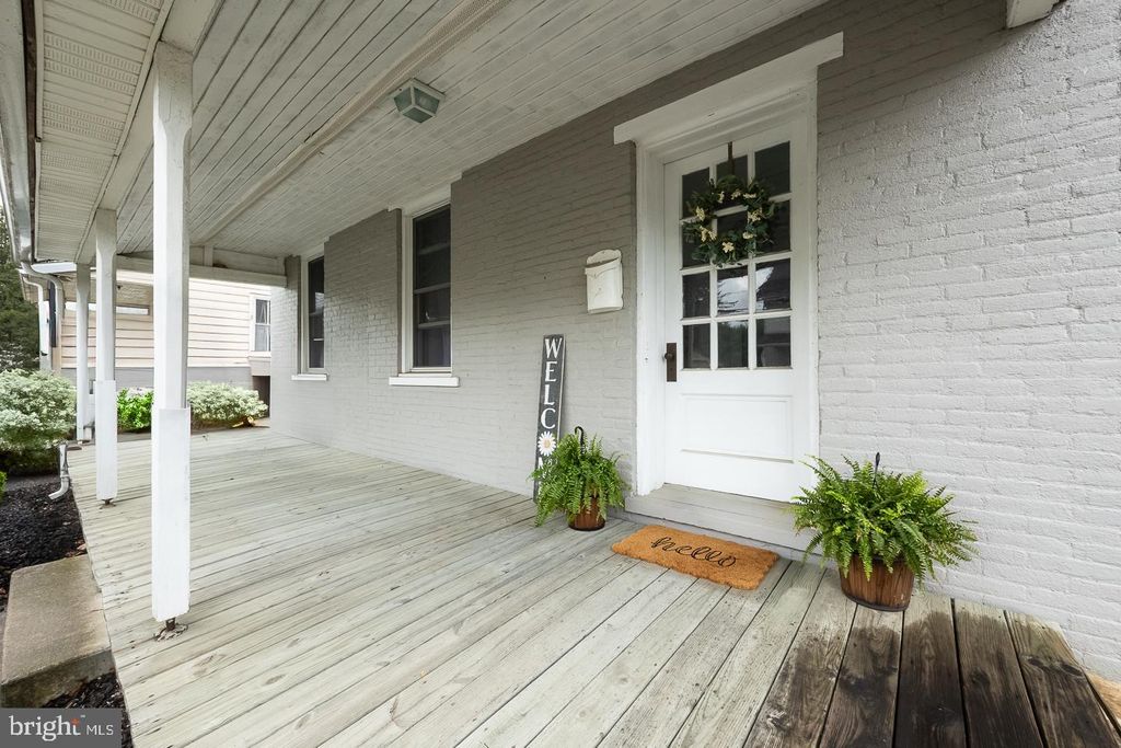 Photo of 51 W Slokom Avenue, CHRISTIANA, PA 17509 (MLS # PALA2069788)