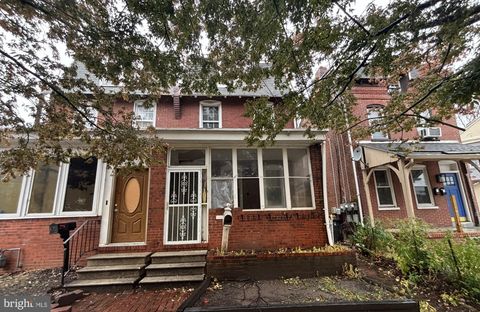 Townhouse For Sale - 1703 N Pine Street<br/> WILMINGTON, DE 19802