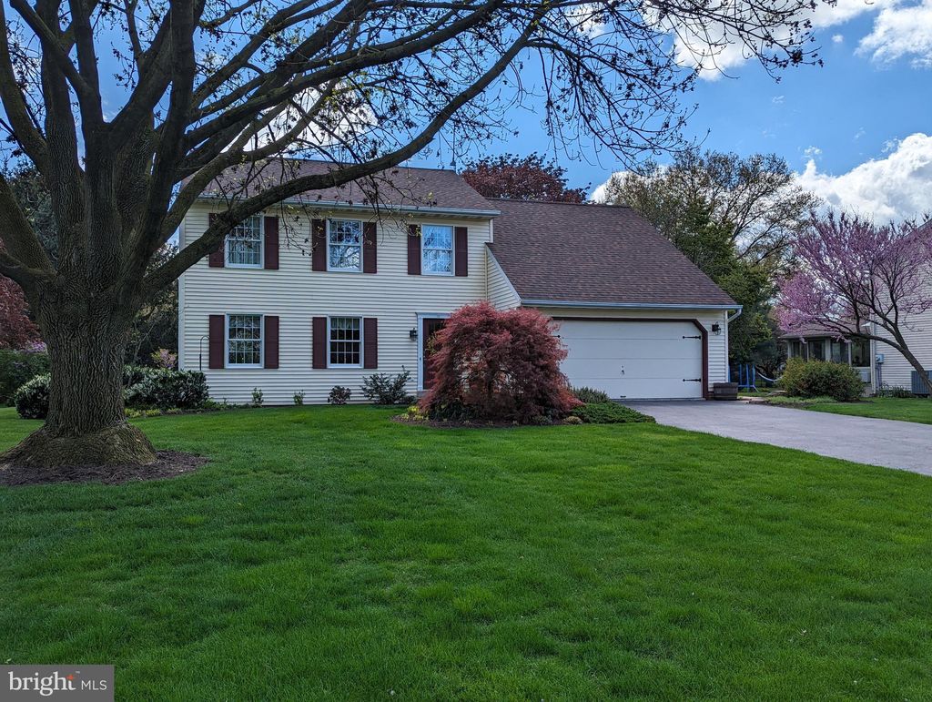 Photo of 1336 Pennscott Drive, Landisville, PA 17538 (MLS # PALA2050038)