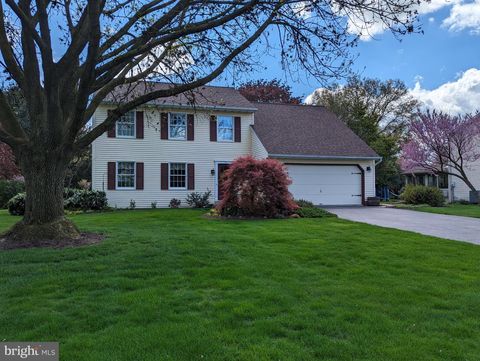 Photo of 1336 Pennscott Drive, Landisville, PA 17538 (MLS # PALA2050038)