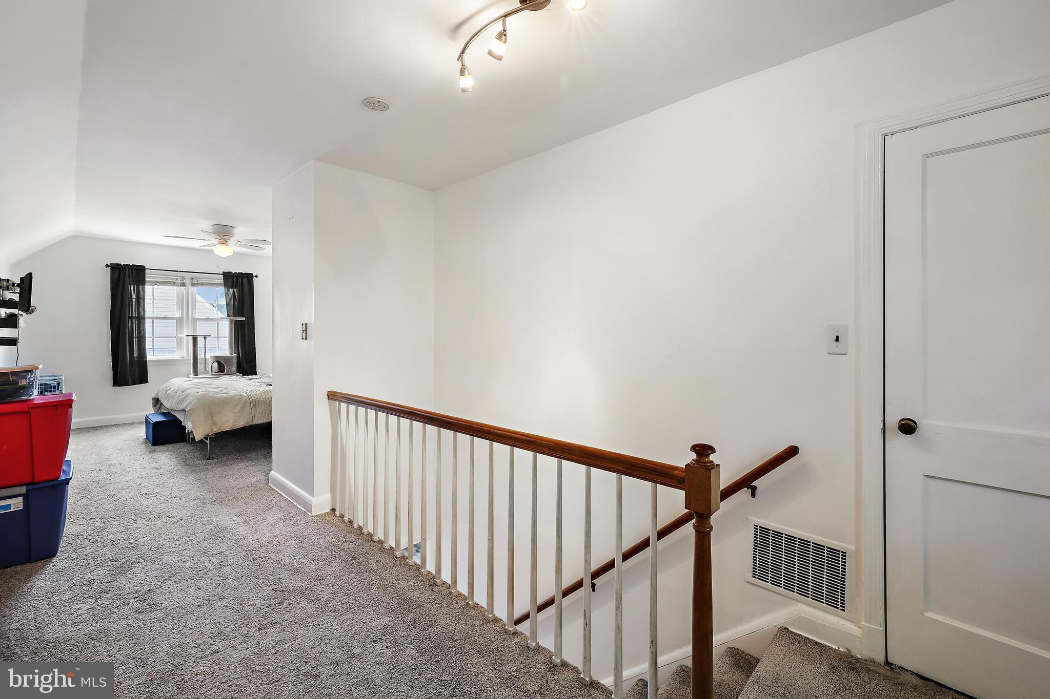 MARLYN MANOR - Residential