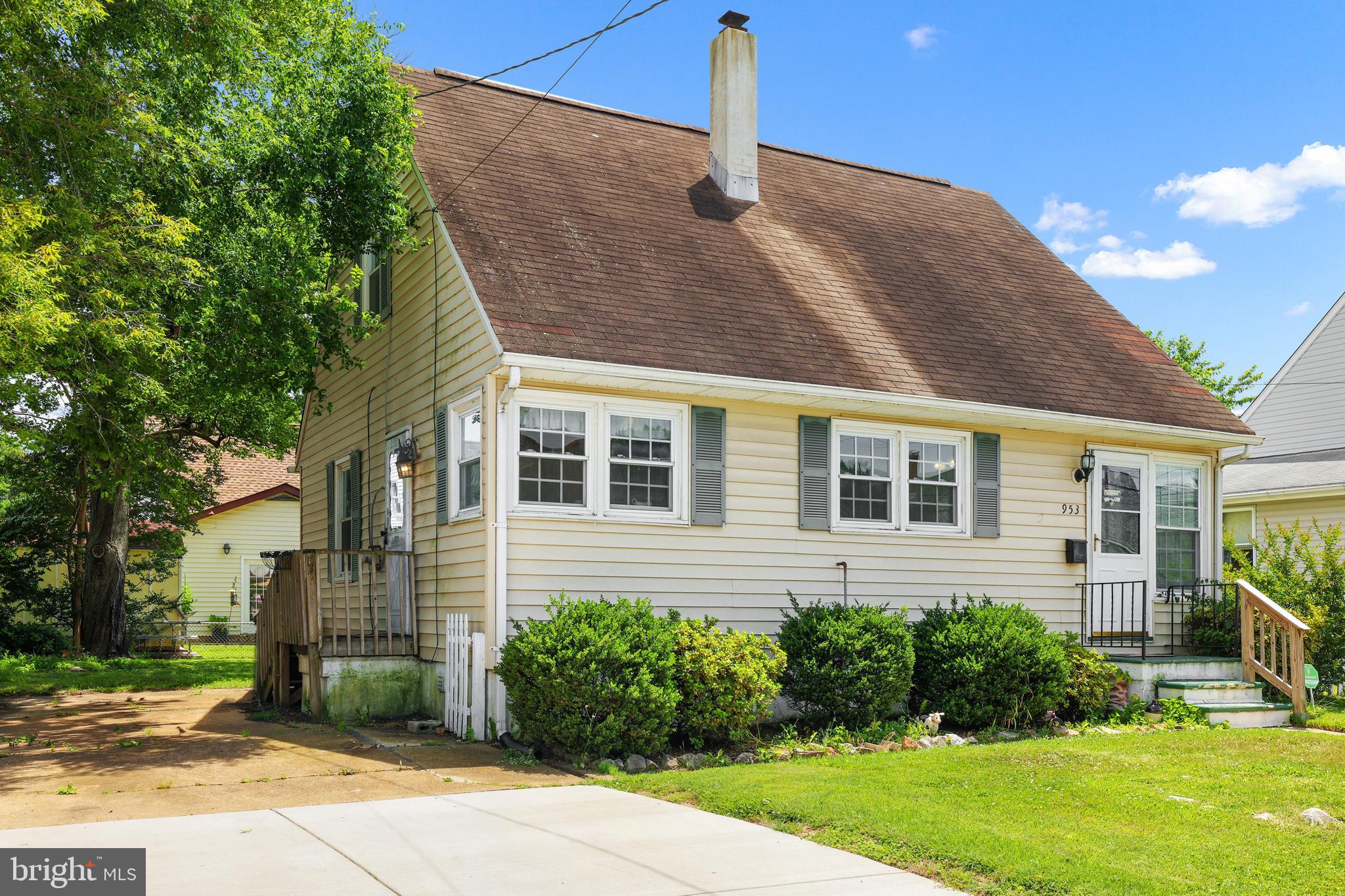 MARLYN MANOR - Residential