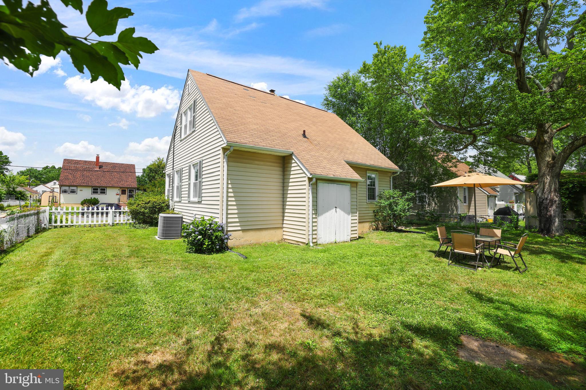 MARLYN MANOR - Residential