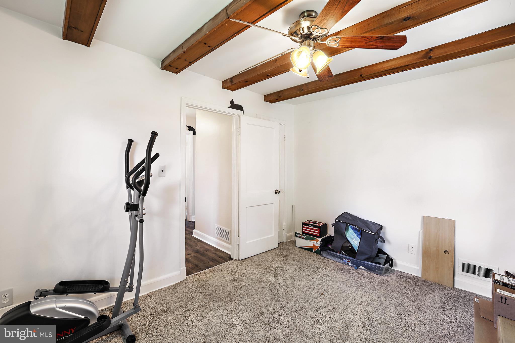 MARLYN MANOR - Residential