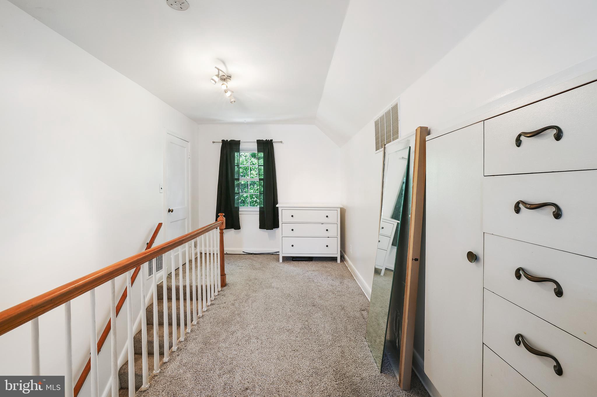 MARLYN MANOR - Residential