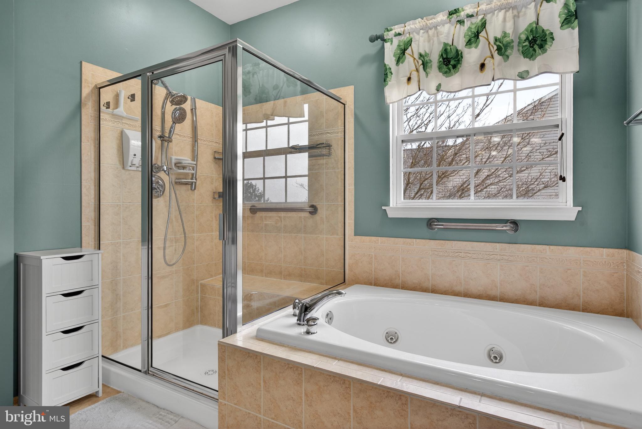 VILLAS AT SHREWSBURY - Residential