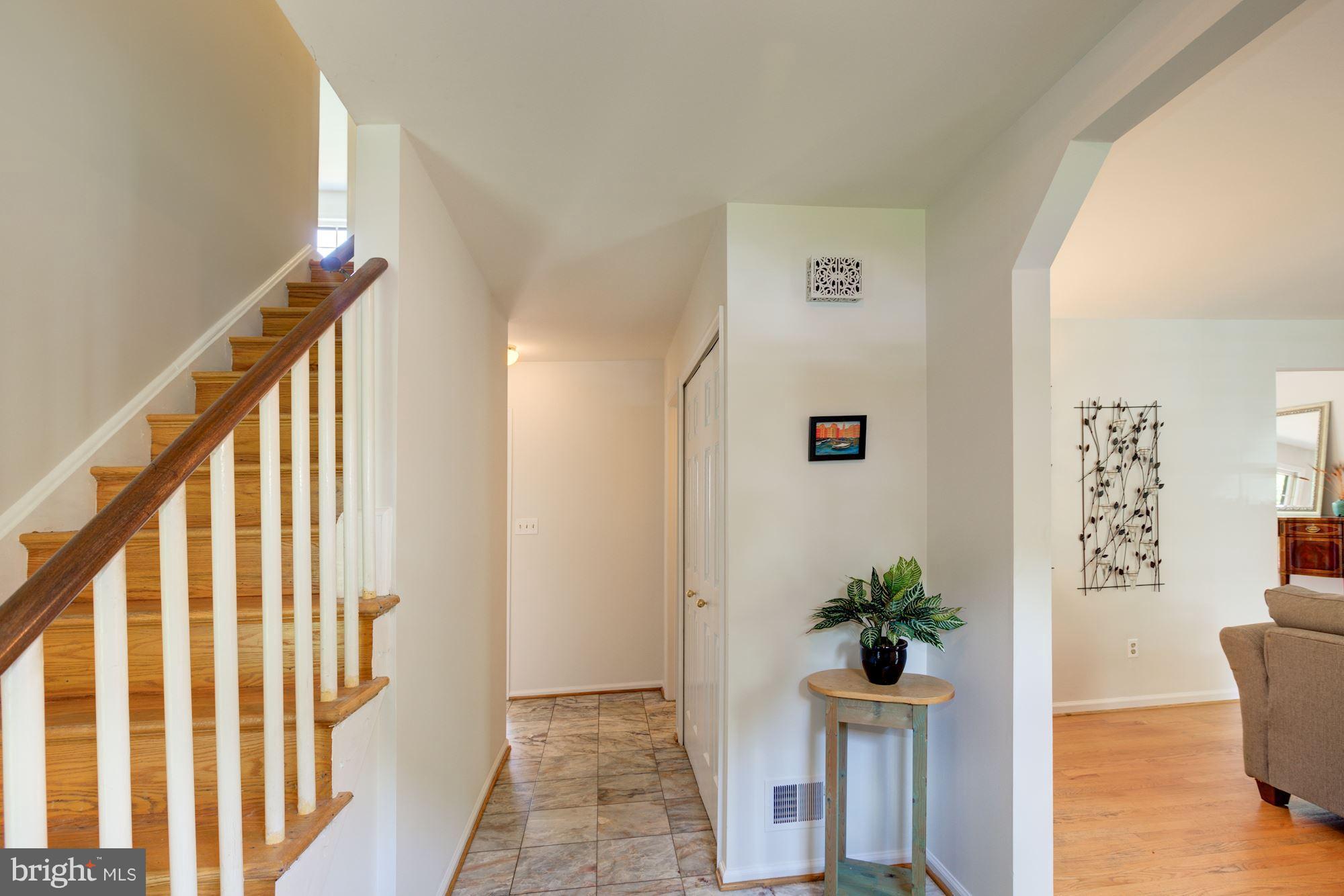 COUNTRY CLUB HILLS - Residential