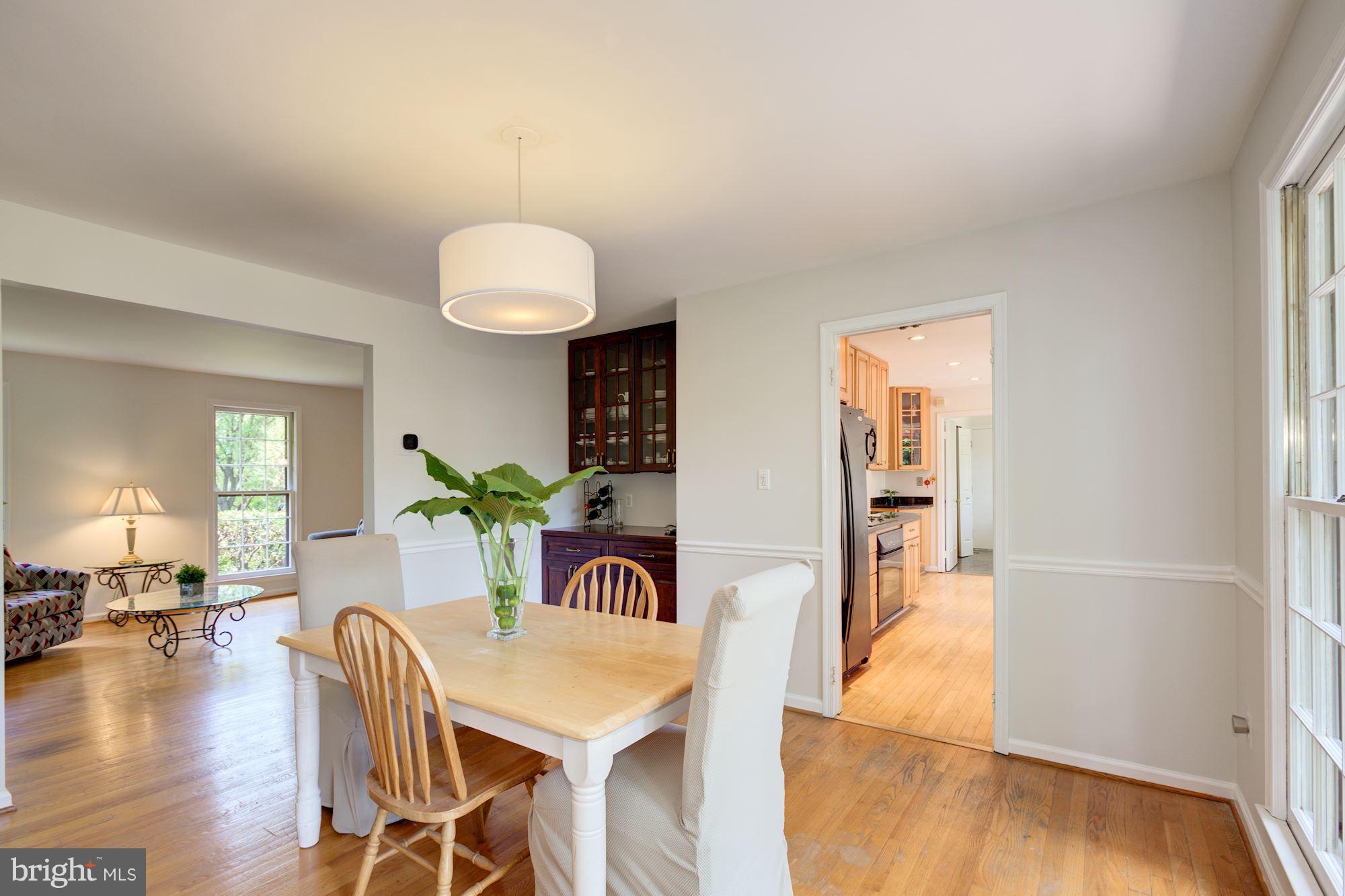 COUNTRY CLUB HILLS - Residential