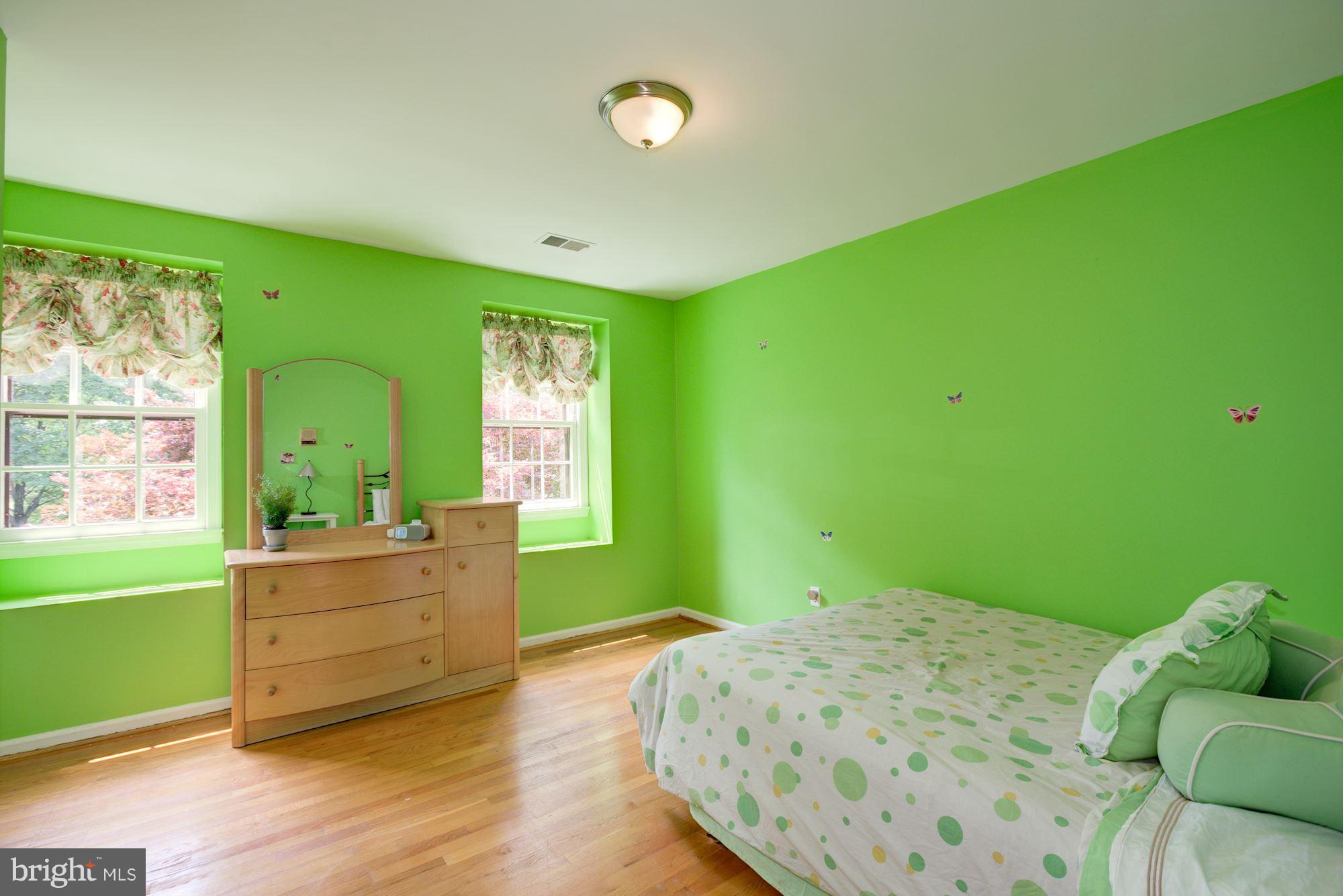 COUNTRY CLUB HILLS - Residential