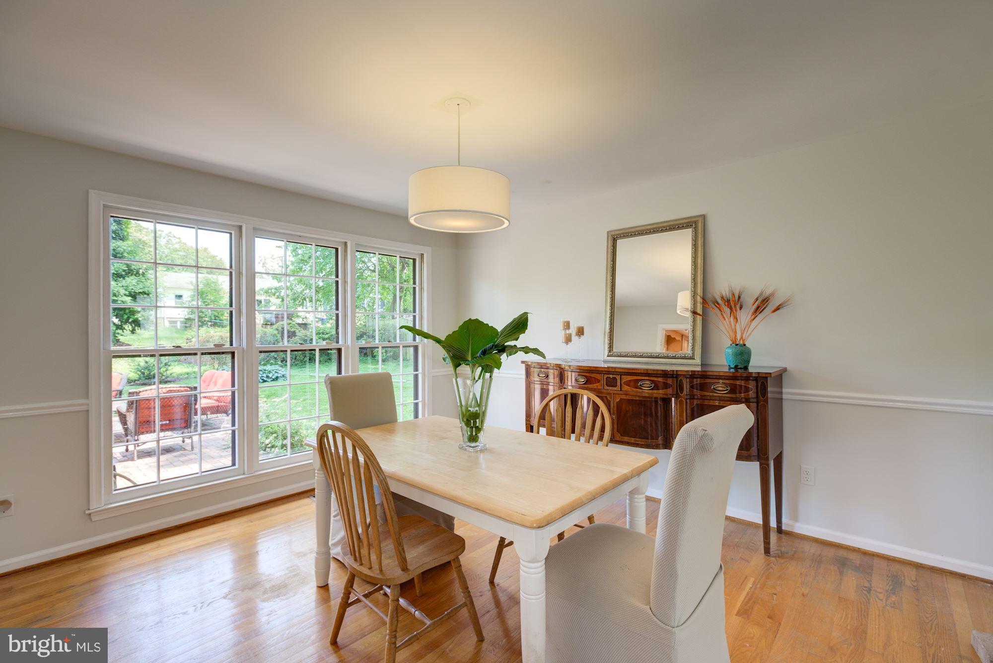 COUNTRY CLUB HILLS - Residential