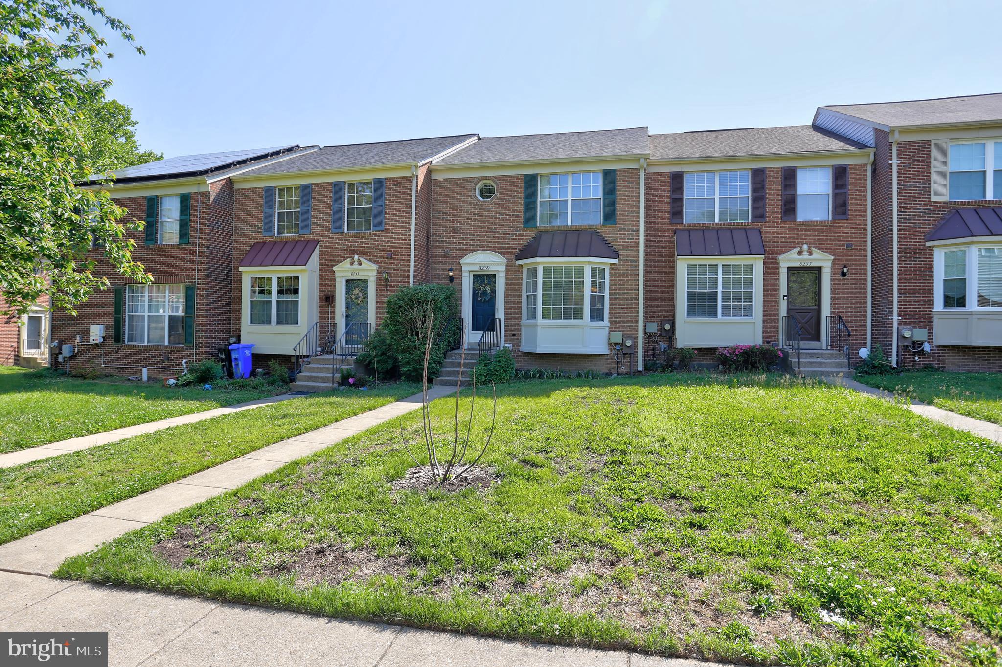 8239 LONDONDERRY COURT