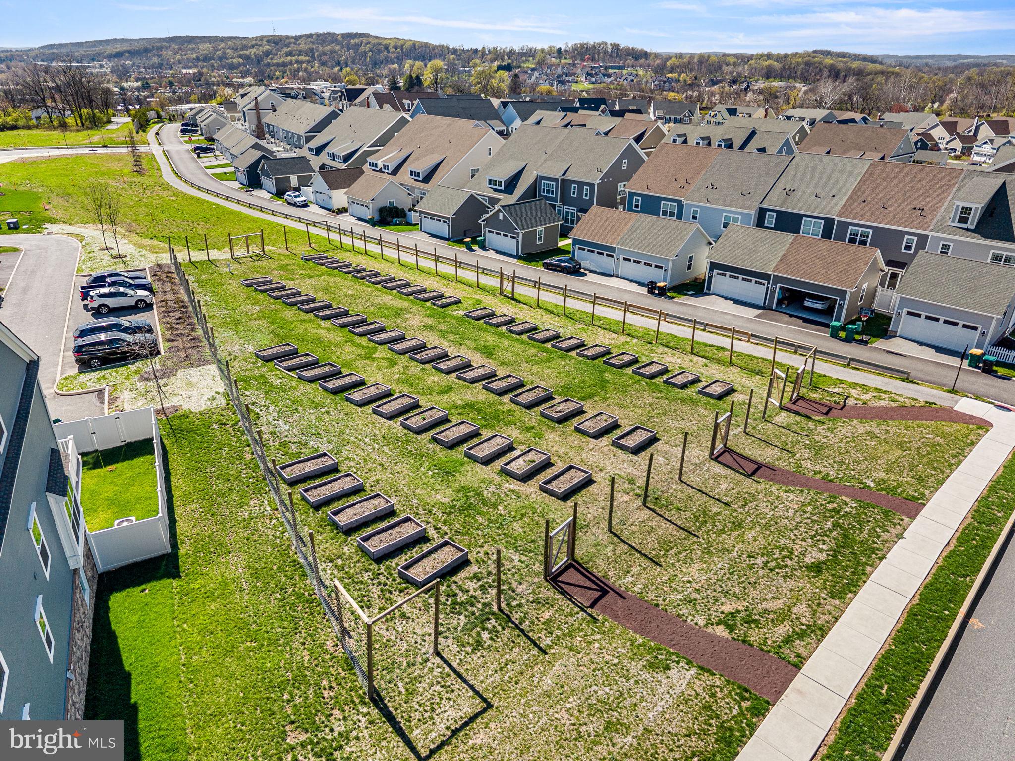 SPRING OAK - Residential