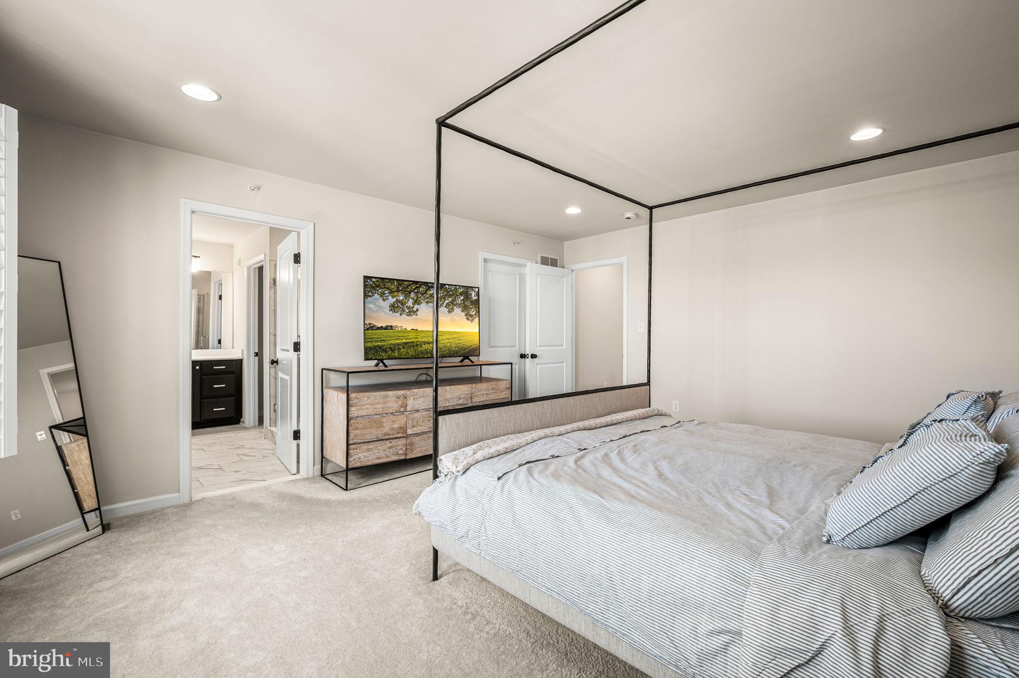 SPRING OAK - Residential
