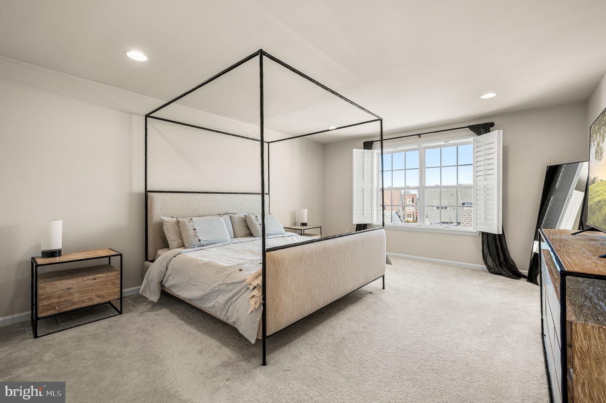SPRING OAK - Residential